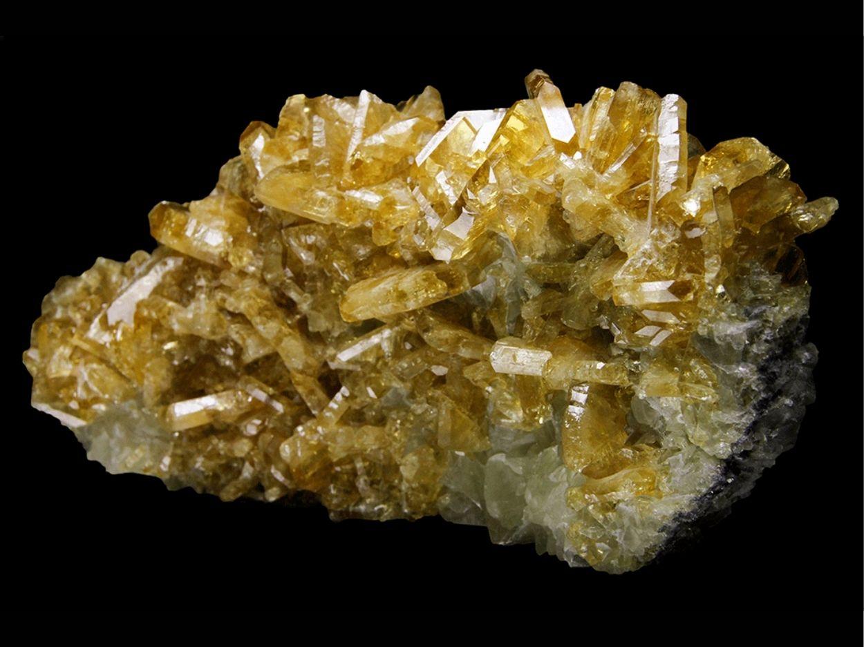 Golden Barite on Calcite From Meikle Mine, Elko County, Nevada In New Condition For Sale In New York, NY