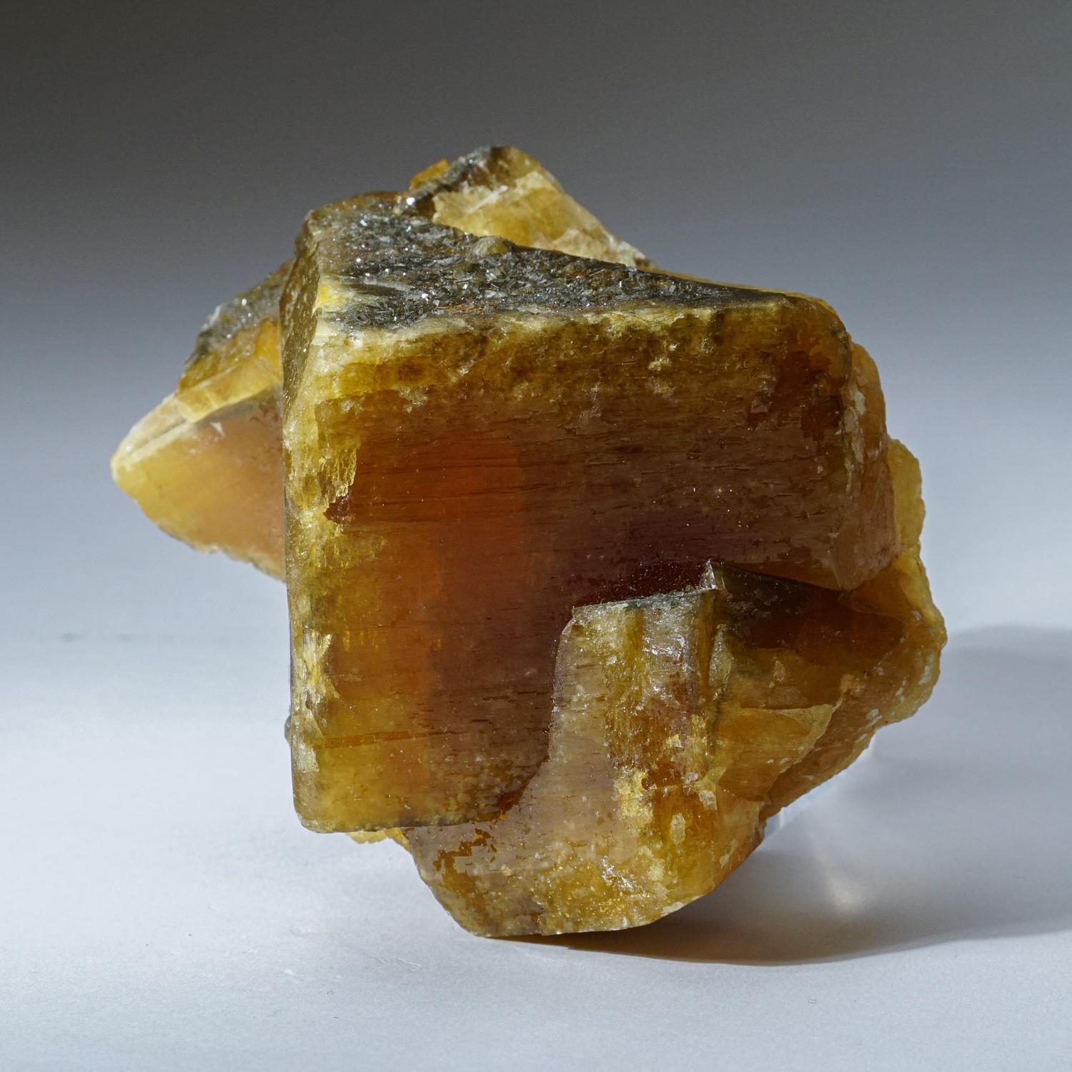Barite dorata con cristalli di Marcasite dalla contea di Nandan, Hechi, Guangxi, Cina. In condizioni Nuovo in vendita a New York, NY