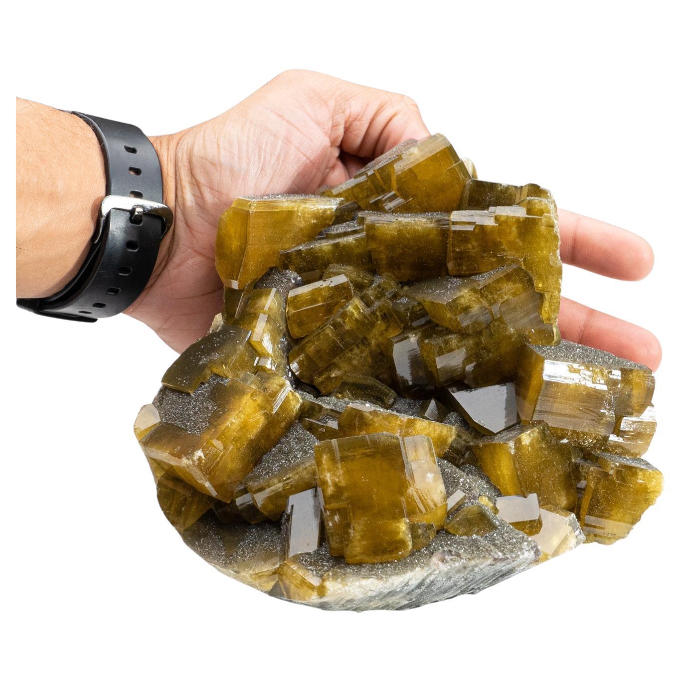 Barite dorata con cristalli di Marcasite dalla contea di Nandan, Hechi, Guangxi, Cina in vendita