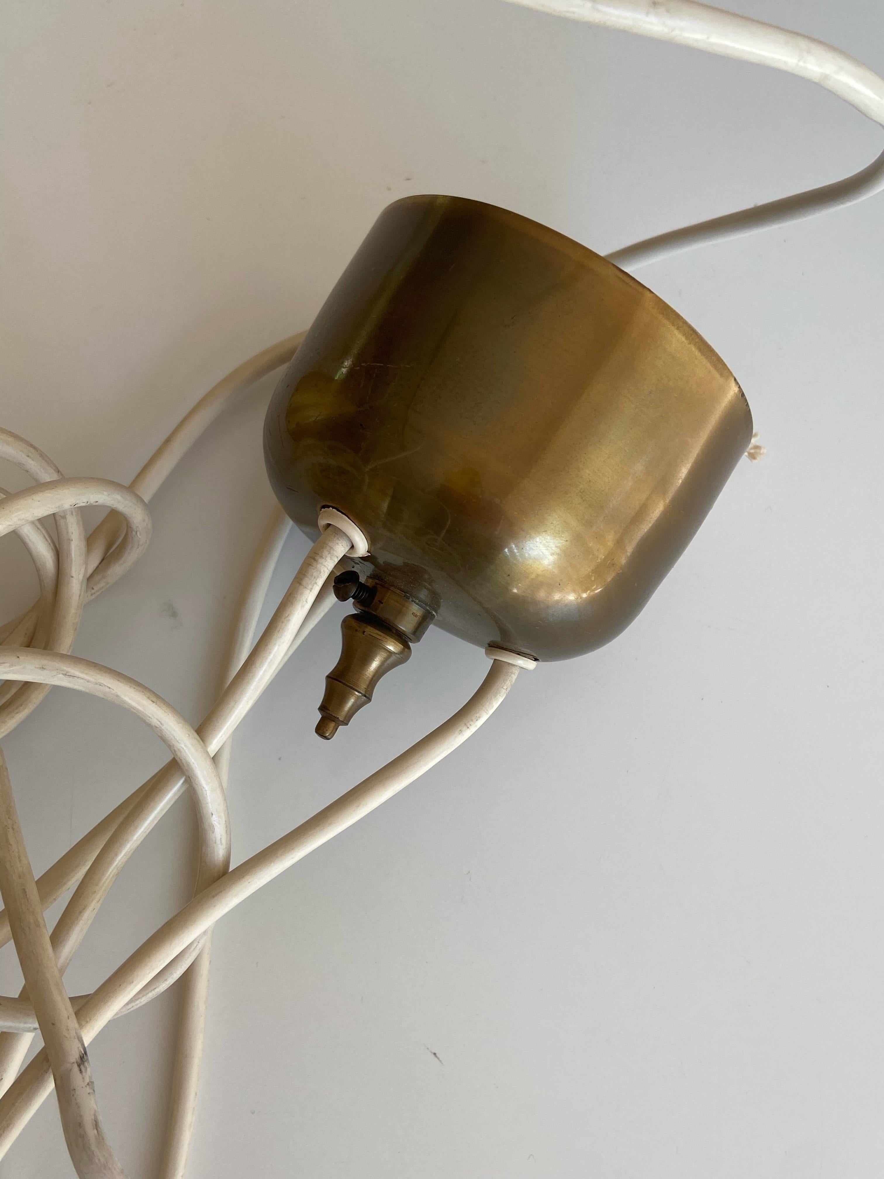 Golden Bell midcentury brass pendant lamp set In Good Condition For Sale In Krefeld, DE