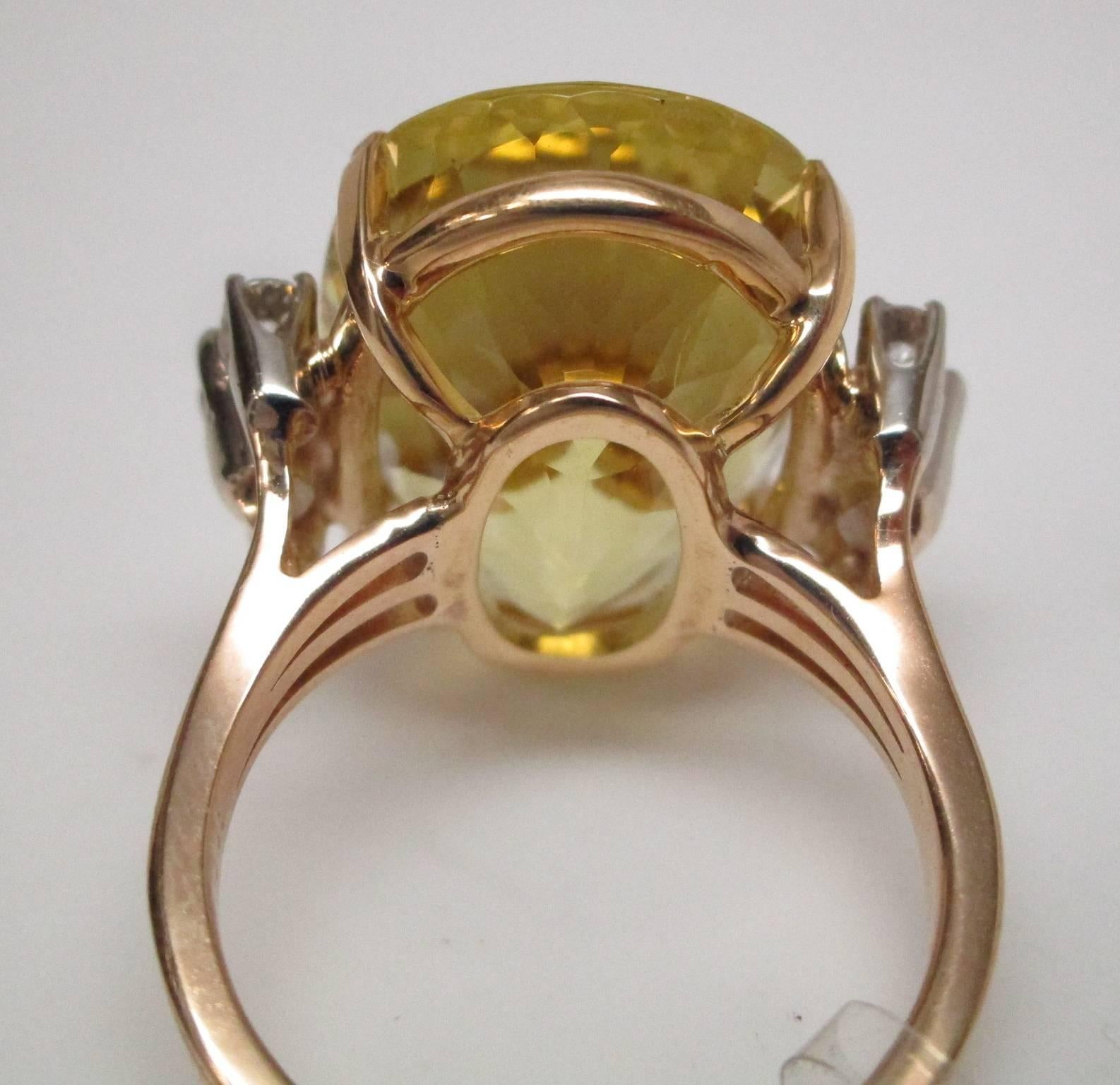 Women's Golden Beryl and Diamond 18 Karat Yellow Gold Ring