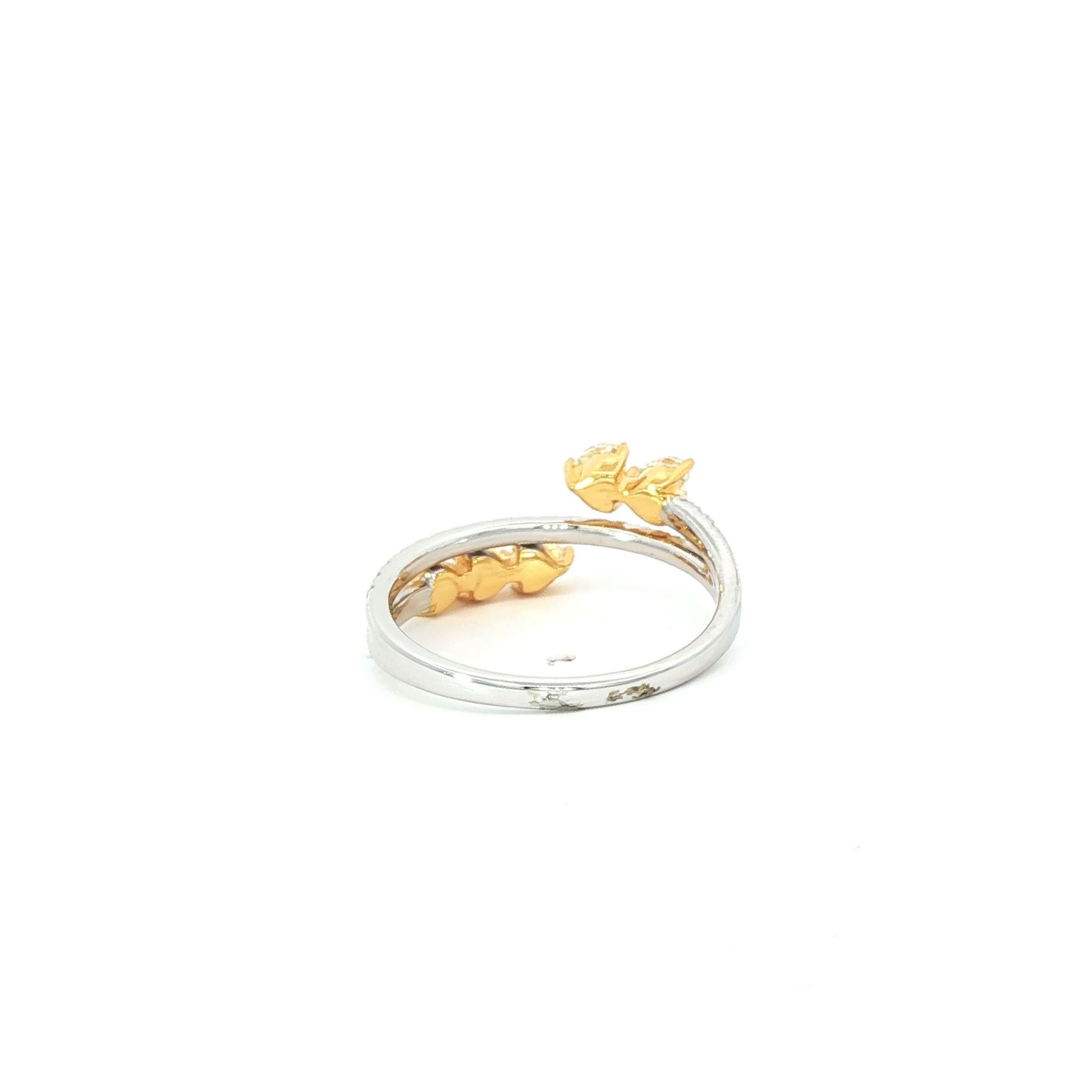 in vendita:  Anello Golden Bloom in oro giallo 14 carati con doppia fascia di diamanti 3