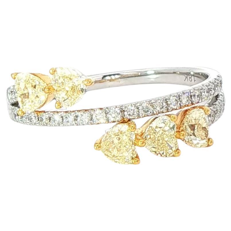 in vendita:  Anello Golden Bloom in oro giallo 14 carati con doppia fascia di diamanti