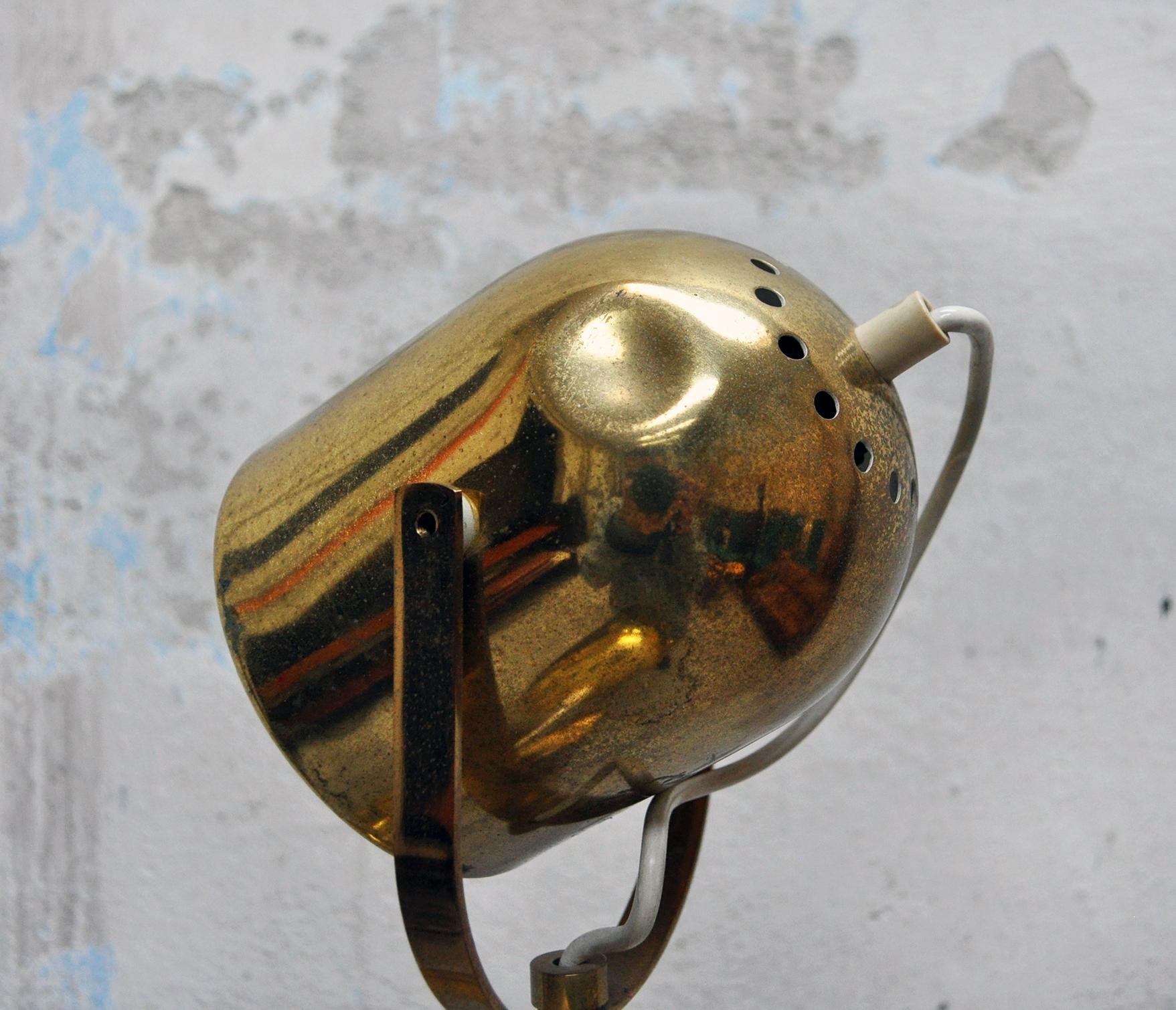 Golden Brass Floor Lamp by Goffredo Reggiani, 1970s In Good Condition For Sale In Torino, Italy