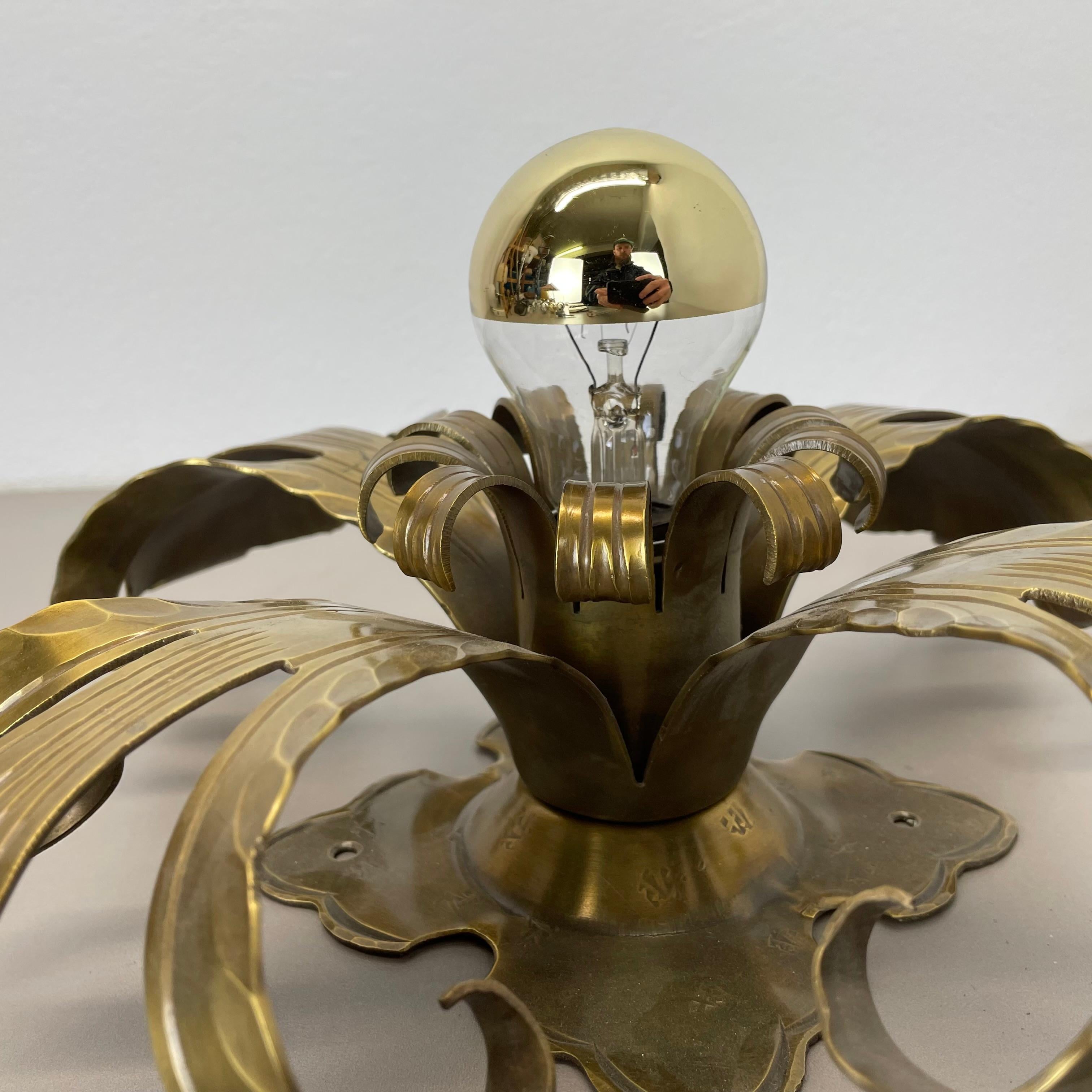 Golden brass Florentiner Leaf Theatre Wall Ceiling Light Sconce, Italy, 1960s For Sale 7