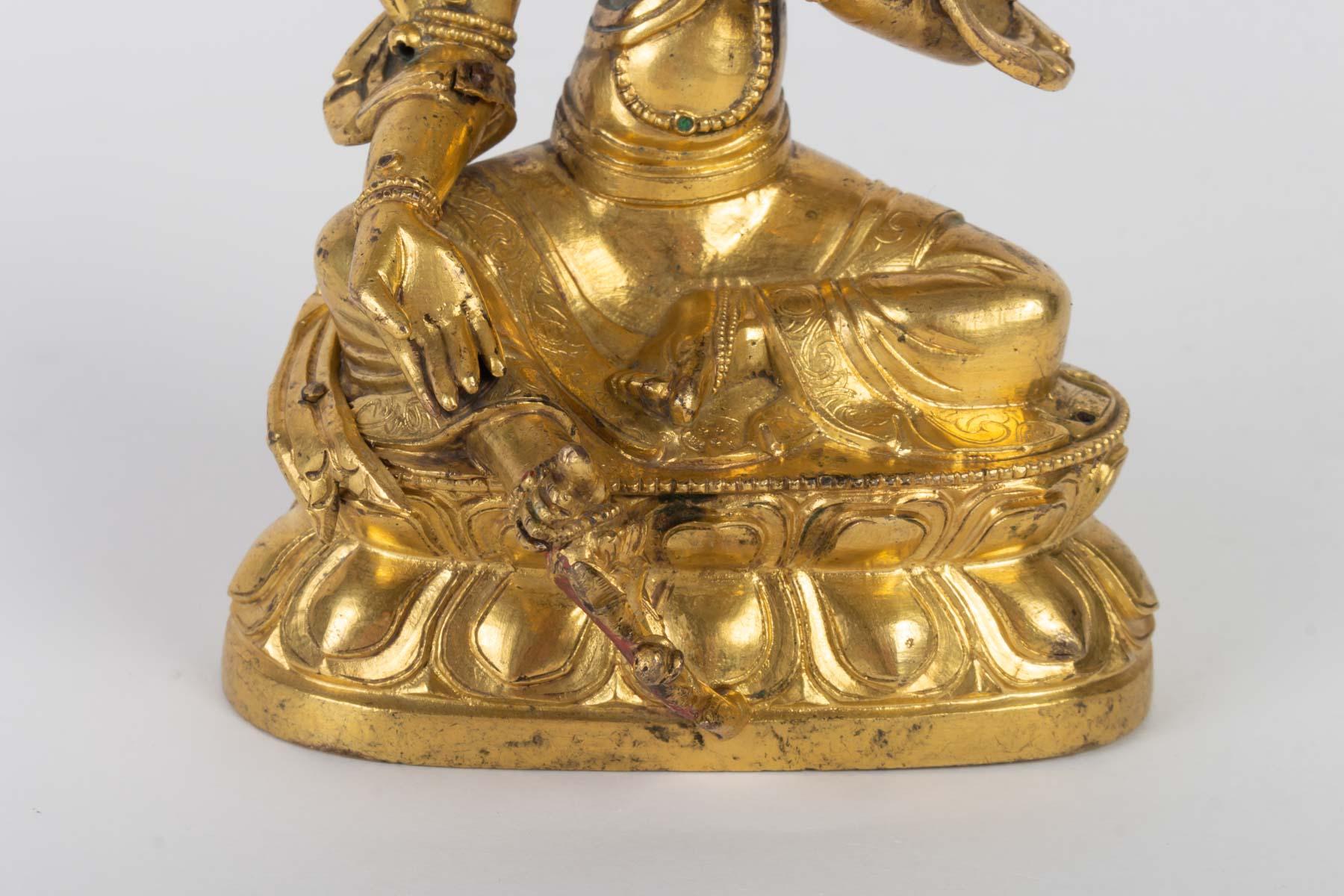 Chinoiserie Golden Bronze Buddha, China, 17th-18th Century