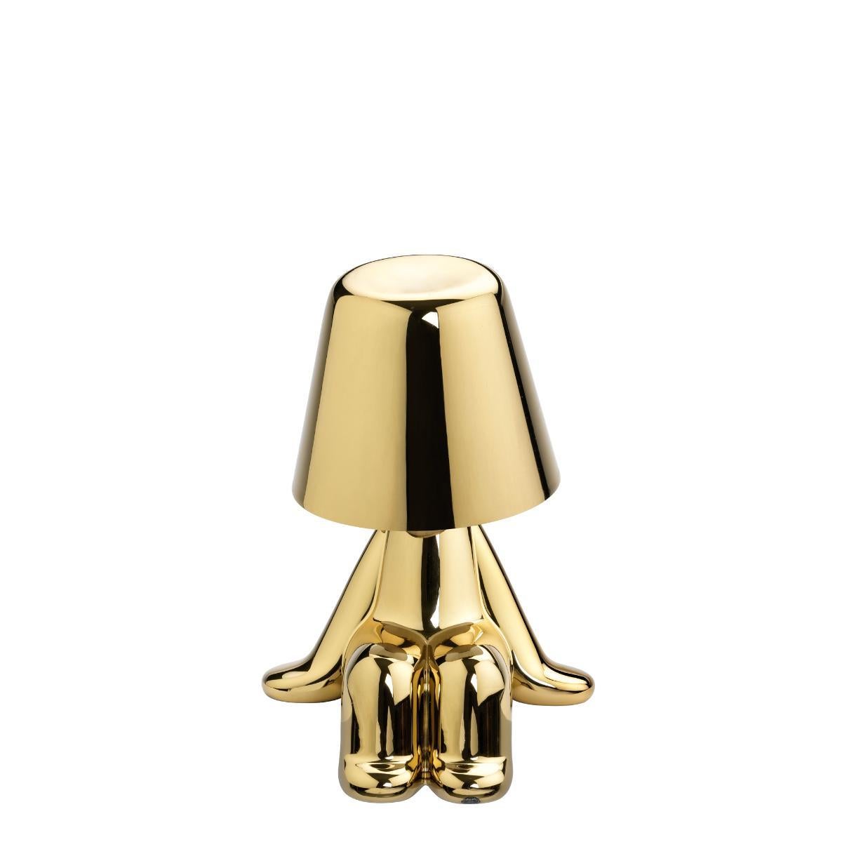 This Golden Brothers is called Sam.
Designed by Stefano Giovannoni, Golden Brothers are a family of lamp-characters which, reflecting a soft light on their body, enhance the plasticity and fluidity of their silhouette.
The Golden Brothers, assuming