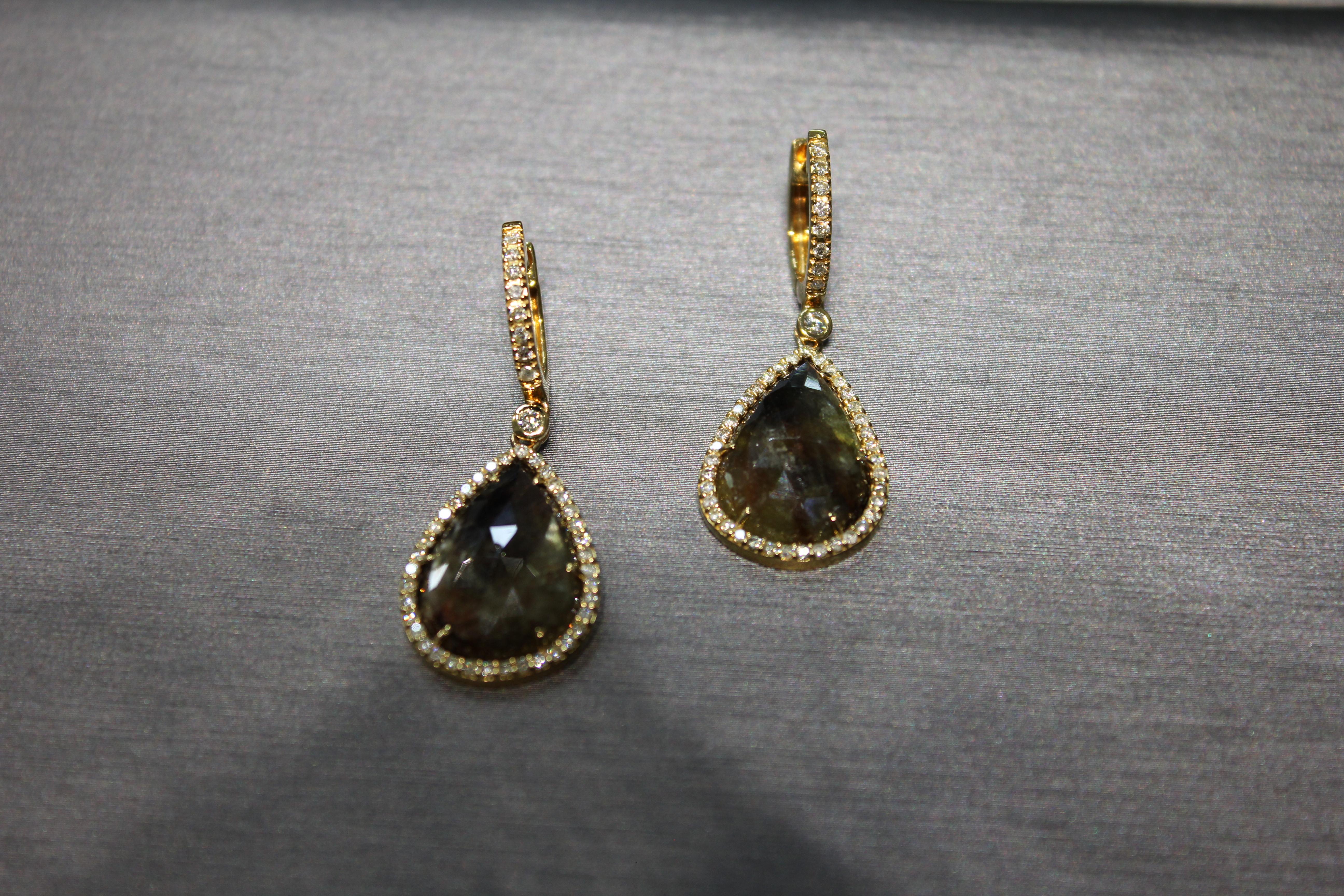 Golden Brown Black Sapphire Pear Drop Shape Sapphire Diamond Halo Gold Earrings In New Condition For Sale In Oakton, VA