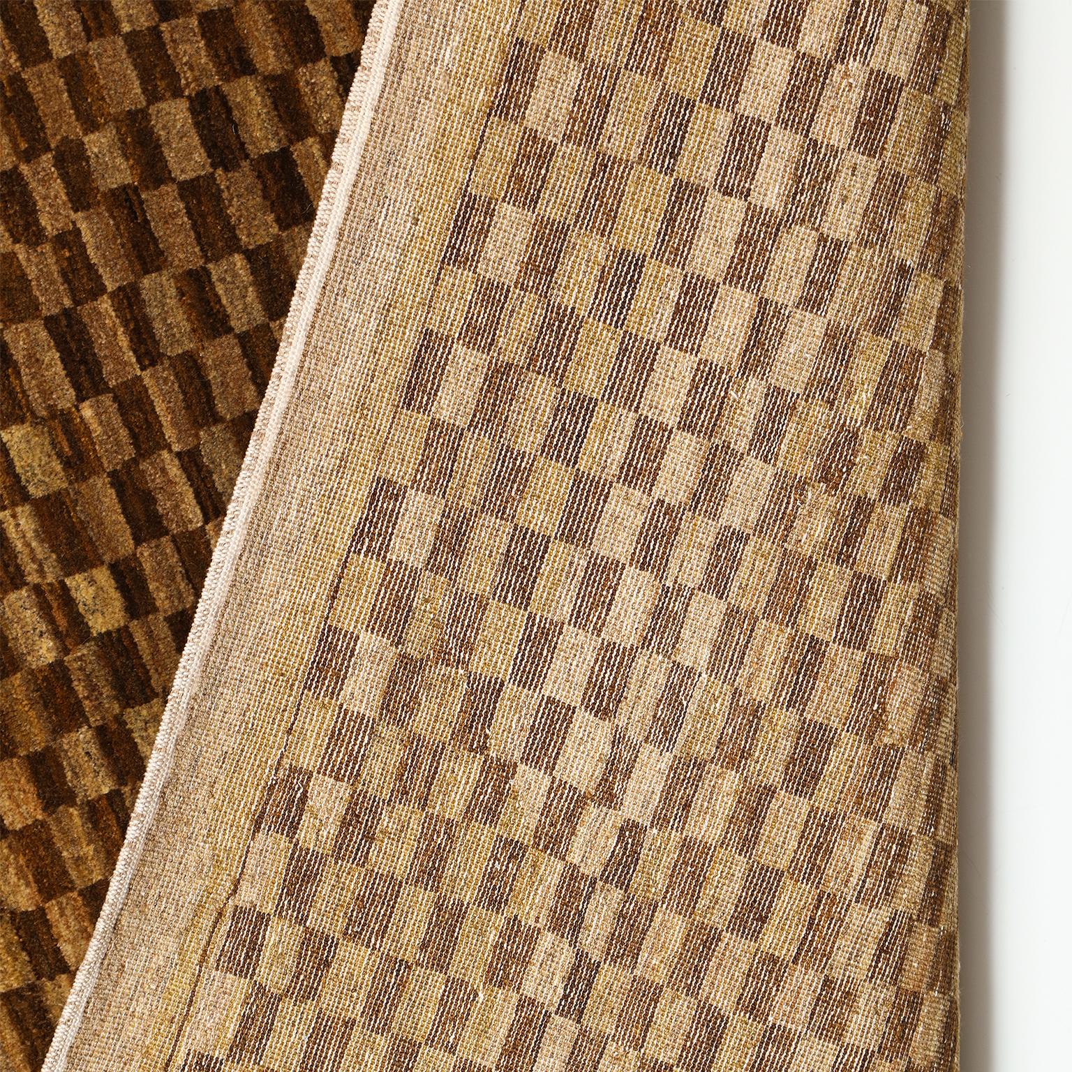 Laine Tapis persan en laine à carreaux géométriques, noué à la main, brun doré, 8' x 10'. en vente