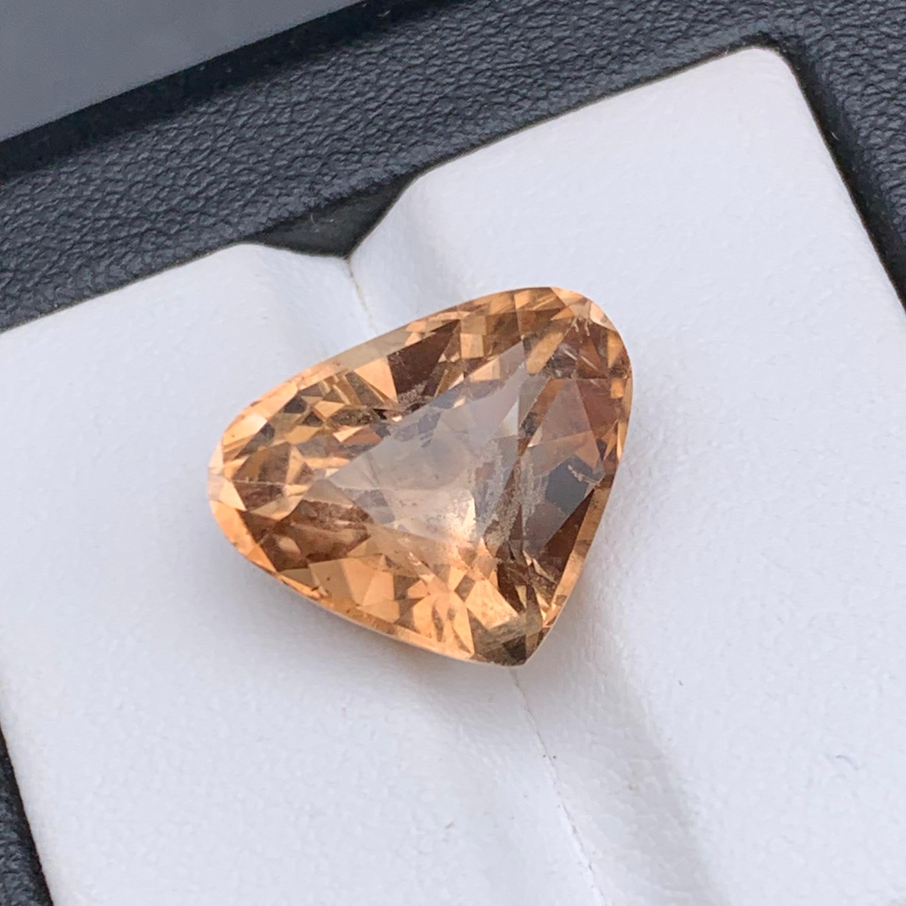 Golden Brown Natural Topaz Necklace Pendant Loose Gemstone 11.05 Carat Pear Cut For Sale 9
