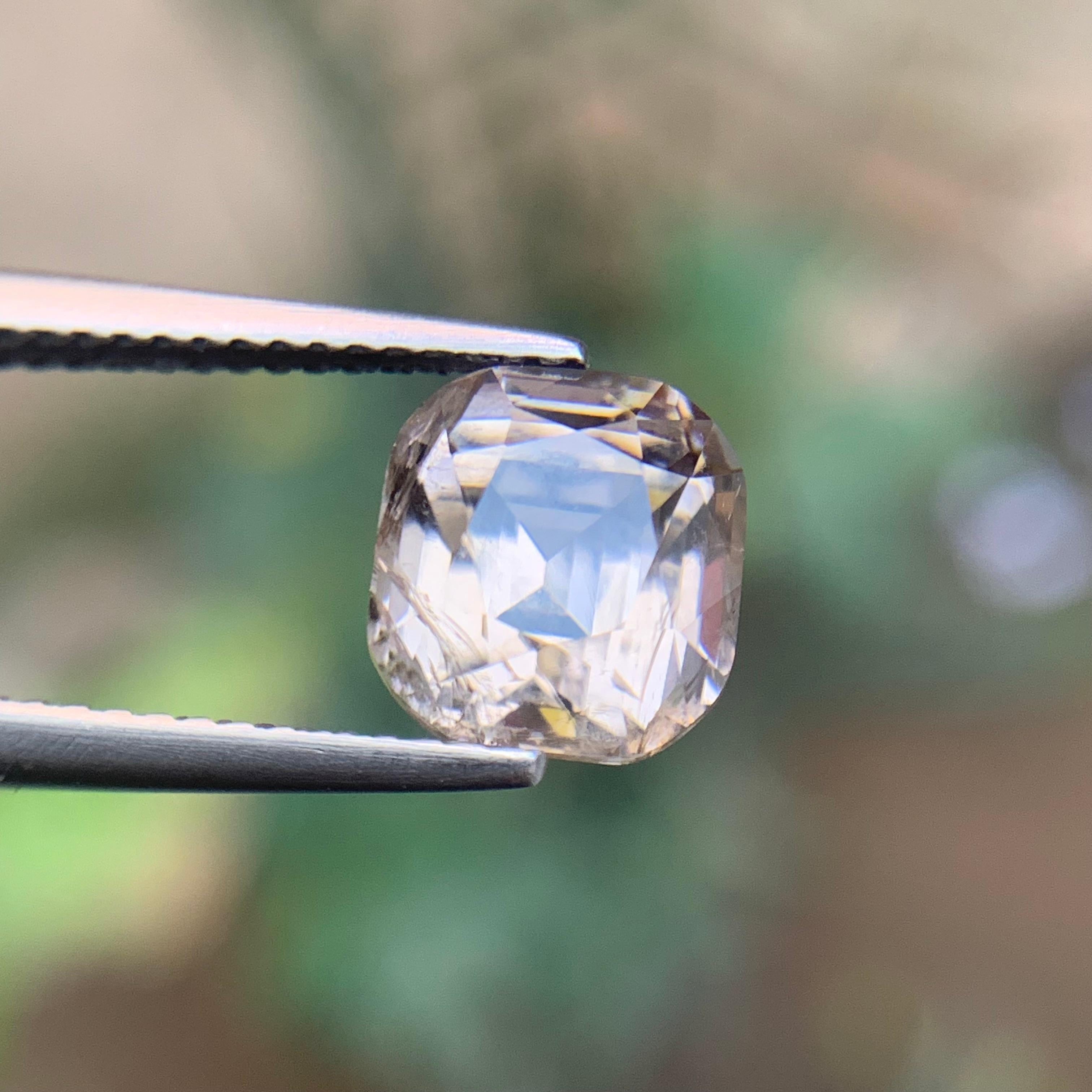 Turmalina marrón dorada 3,24 qt talla cojín cuadrada gema natural suelta - Anillo Contemporáneo en venta