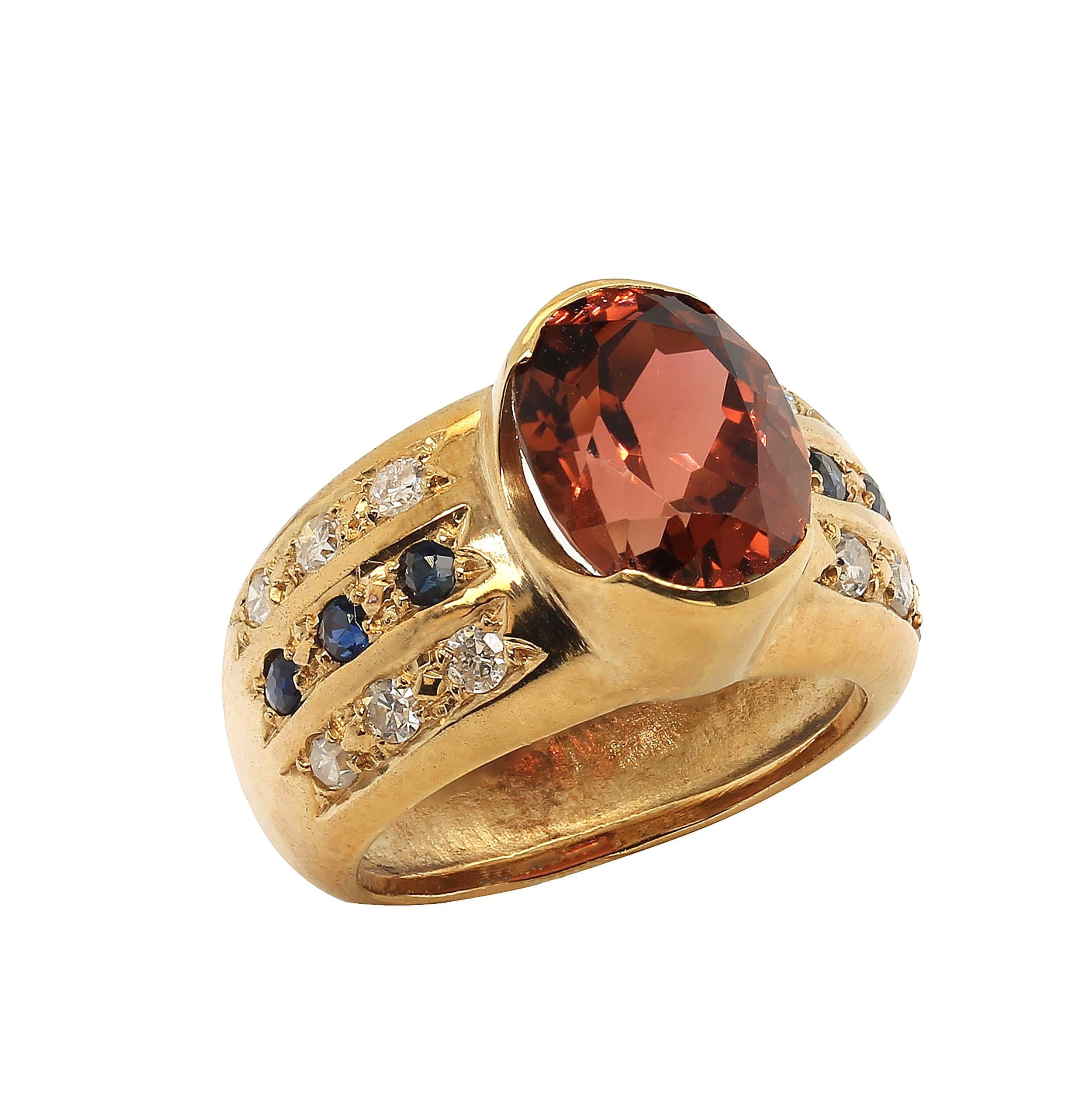 Artisan AJD Bague en or 18 carats et tourmaline marron dorée en vente