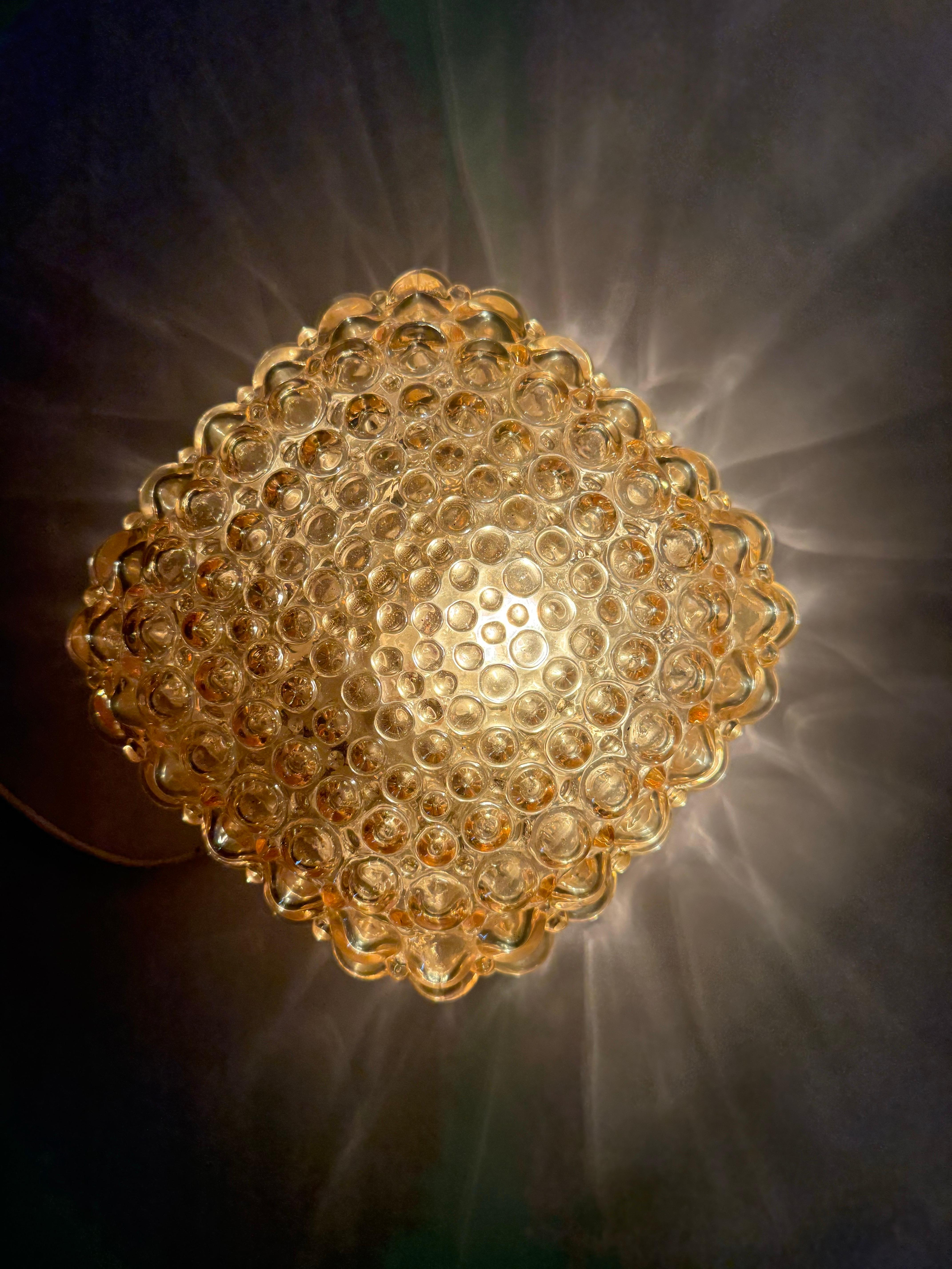 Tedesco Lampada da parete o soffitto Golden Bubble di Helena Tynell per Glashütte Limburg in vendita