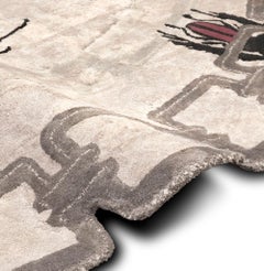 Contemporary Golden Bugs Round Rug in Hand-Tufted Botanical Silk by Rug'Society