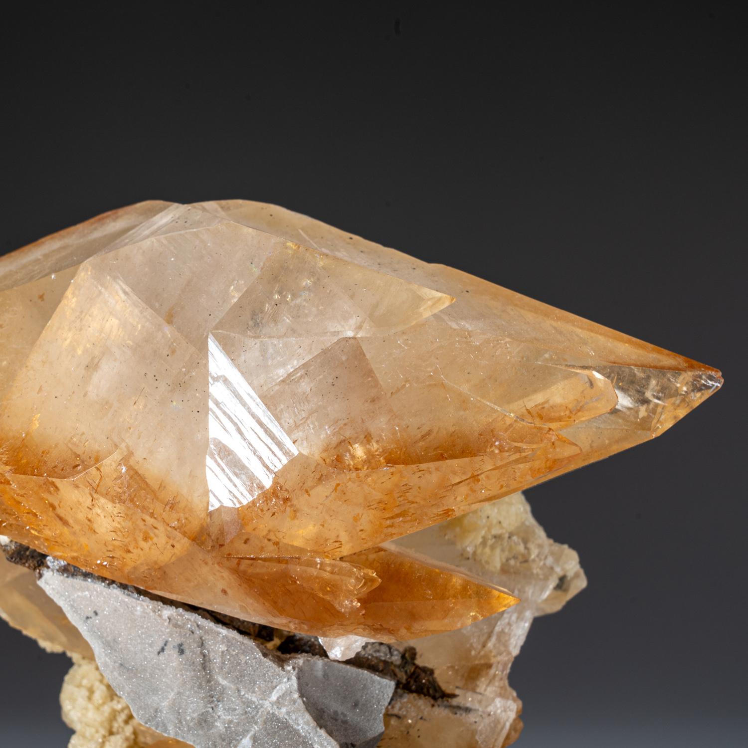Autre Cristal de Calcite doré provenant de la mine d'orme, Tennessee (5.15 lbs) en vente