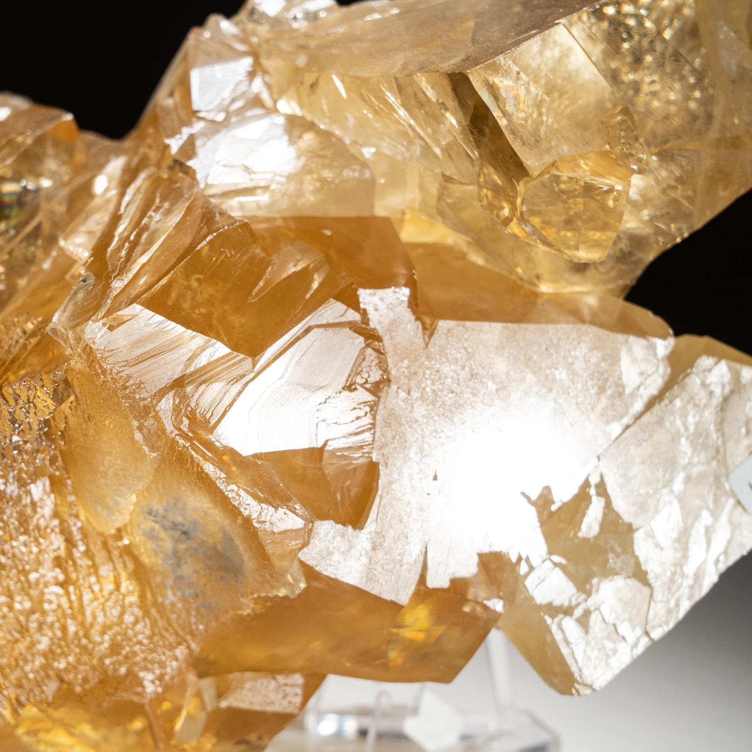 Golden Calcite From Tieshan District, Huangshi Prefecture, Hubei Province, China For Sale 1