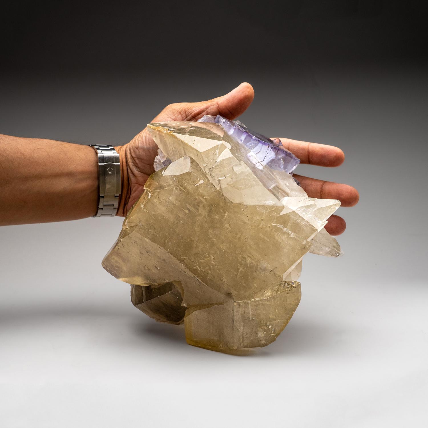 Chinese Golden Calcite with Fluorite from Xianghualing-Xianghuapu Mines, Hunan, China For Sale