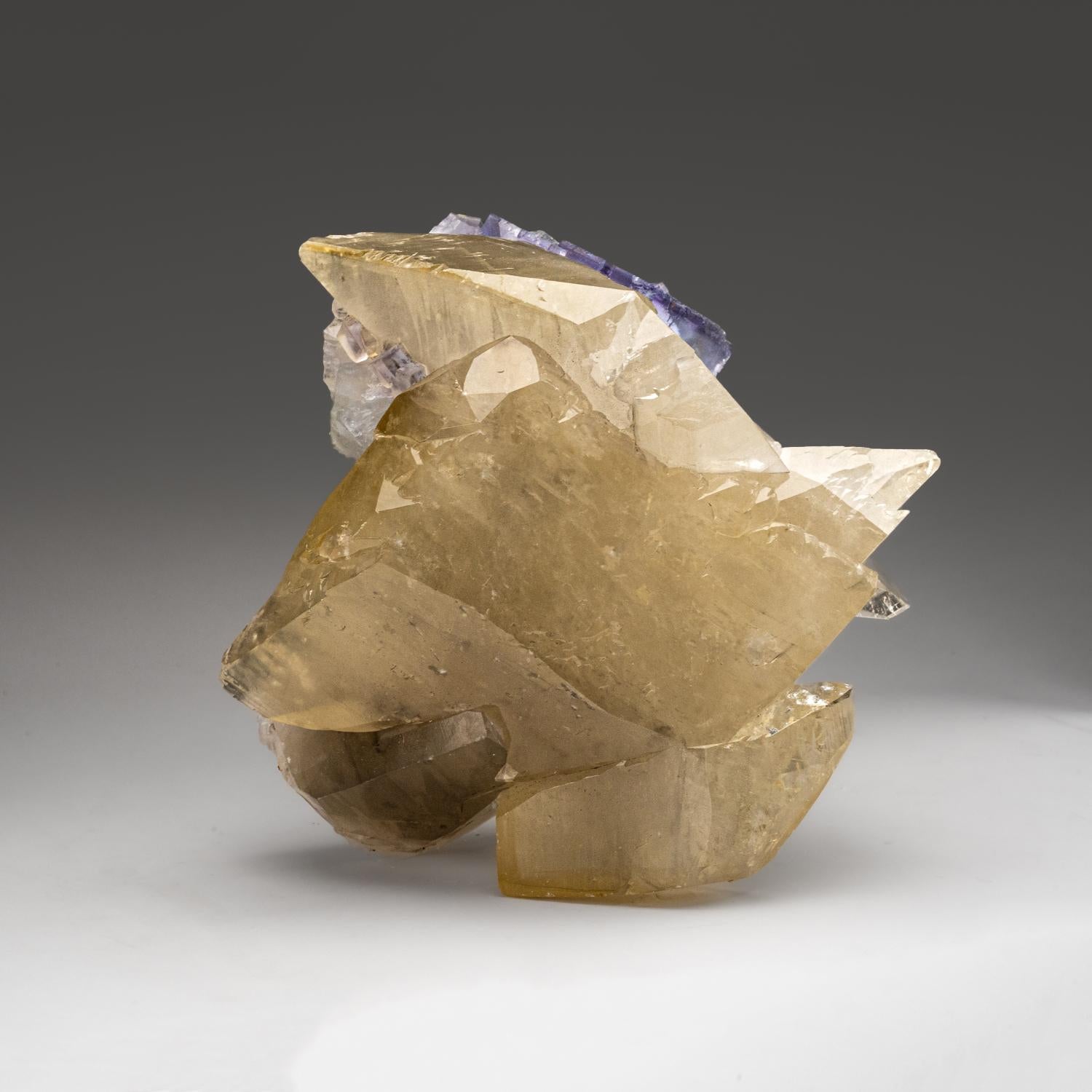 Contemporary Golden Calcite with Fluorite from Xianghualing-Xianghuapu Mines, Hunan, China For Sale