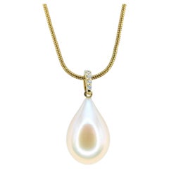 Golden Champagne Teardrop Baroque Pearl Diamond 18K Yellow Gold Necklace Pendant