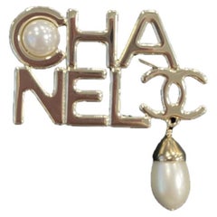Golden Chanel Letters Brooch