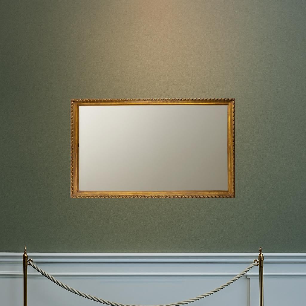 Miroir en châtaignier doré, début du 20e siècle État moyen - En vente à Lisbon, PT