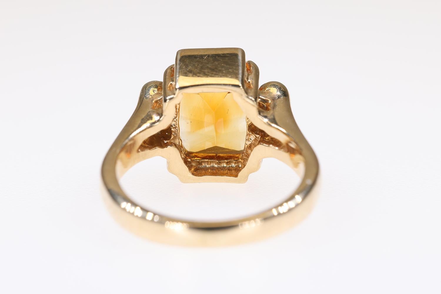 Modern Golden Citrine 14K Yellow Gold Ring with 4 Round Brilliant Accent Diamonds For Sale