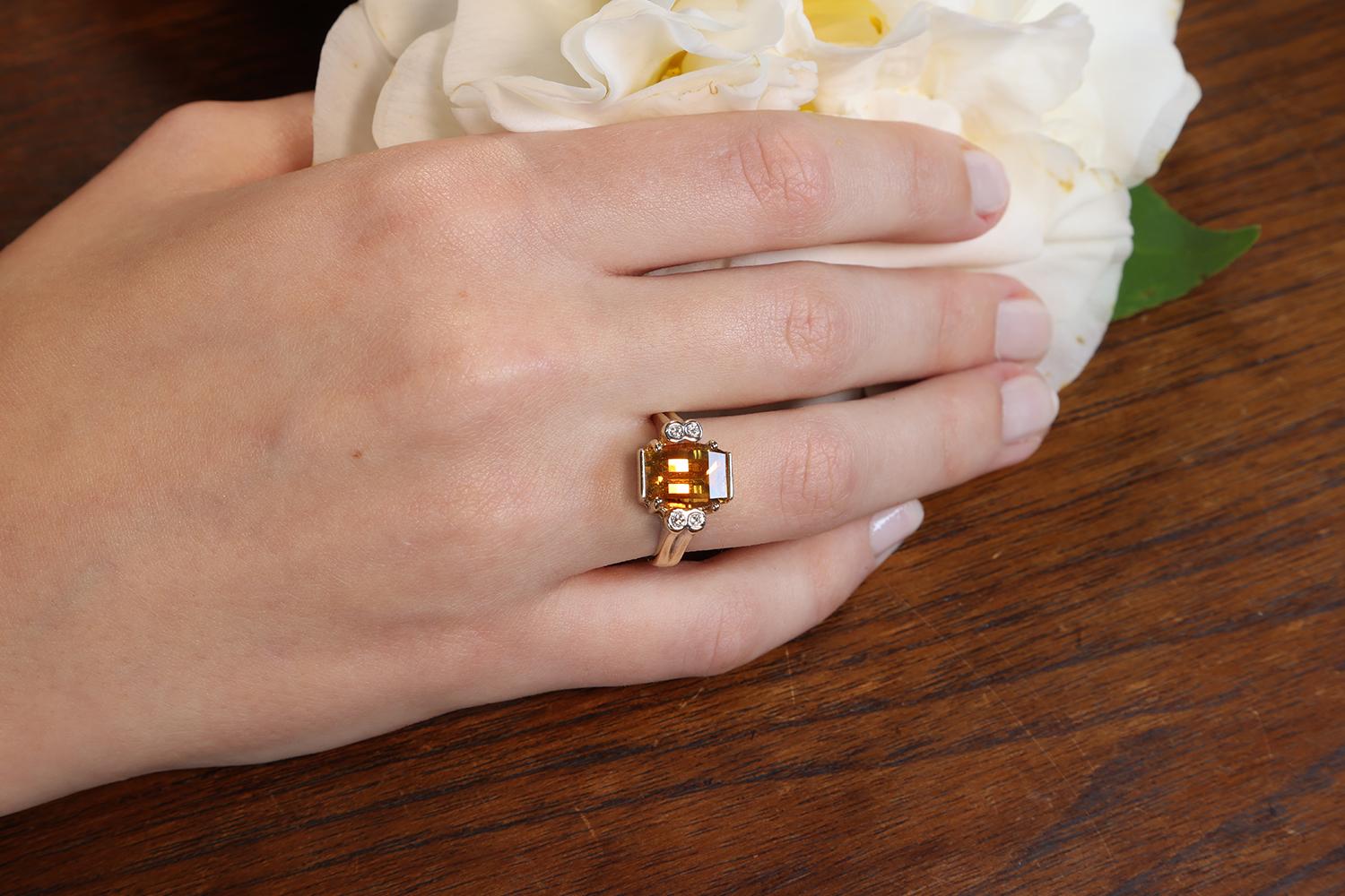 Golden Citrine 14K Yellow Gold Ring with 4 Round Brilliant Accent Diamonds For Sale 2