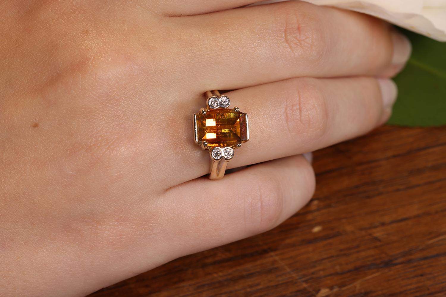 Golden Citrine 14K Yellow Gold Ring with 4 Round Brilliant Accent Diamonds For Sale 3