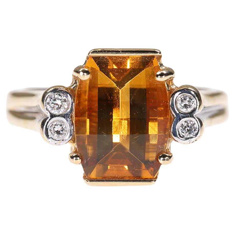 Golden Citrine 14K Yellow Gold Ring with 4 Round Brilliant Accent Diamonds For Sale