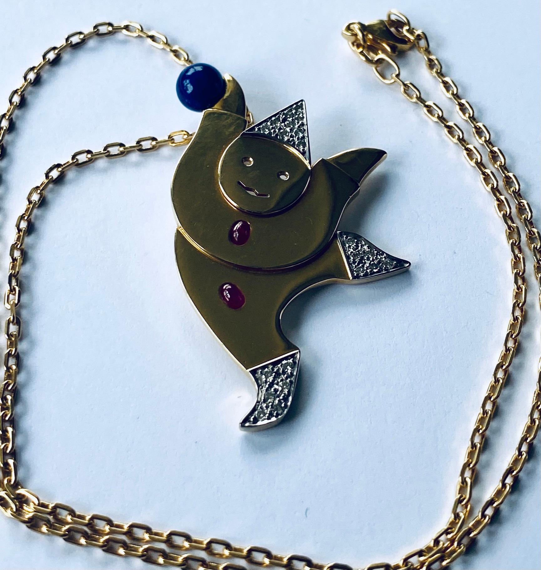 Golden Clown Pendant, Handmade, with Diamonds, Ruby and Lapis Lazuli with Chain In New Condition For Sale In Heerlen, NL