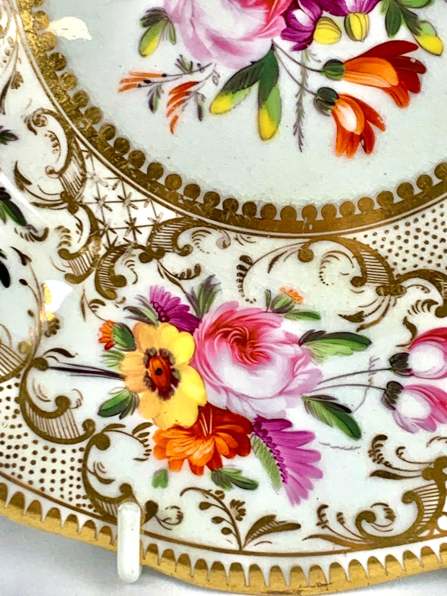 Piatto d'oro di Coalport dipinto a mano in Inghilterra, circa 1825 in vendita 6