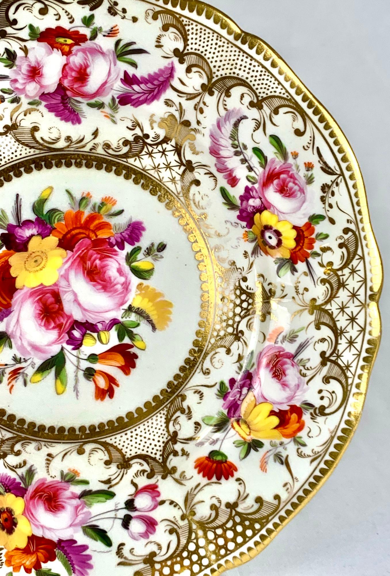 Piatto d'oro di Coalport dipinto a mano in Inghilterra, circa 1825 in vendita 2