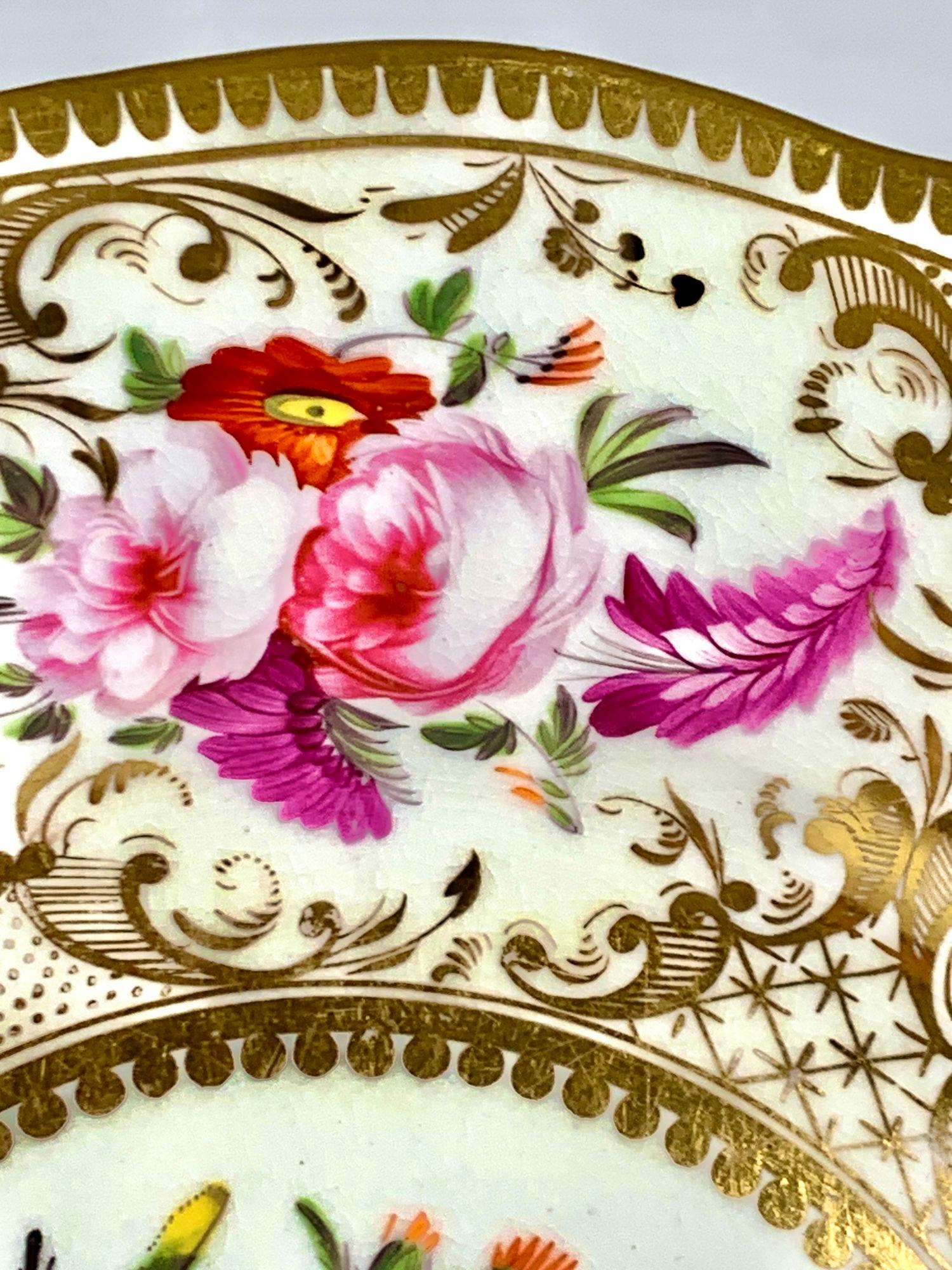 Piatto d'oro di Coalport dipinto a mano in Inghilterra, circa 1825 in vendita 4