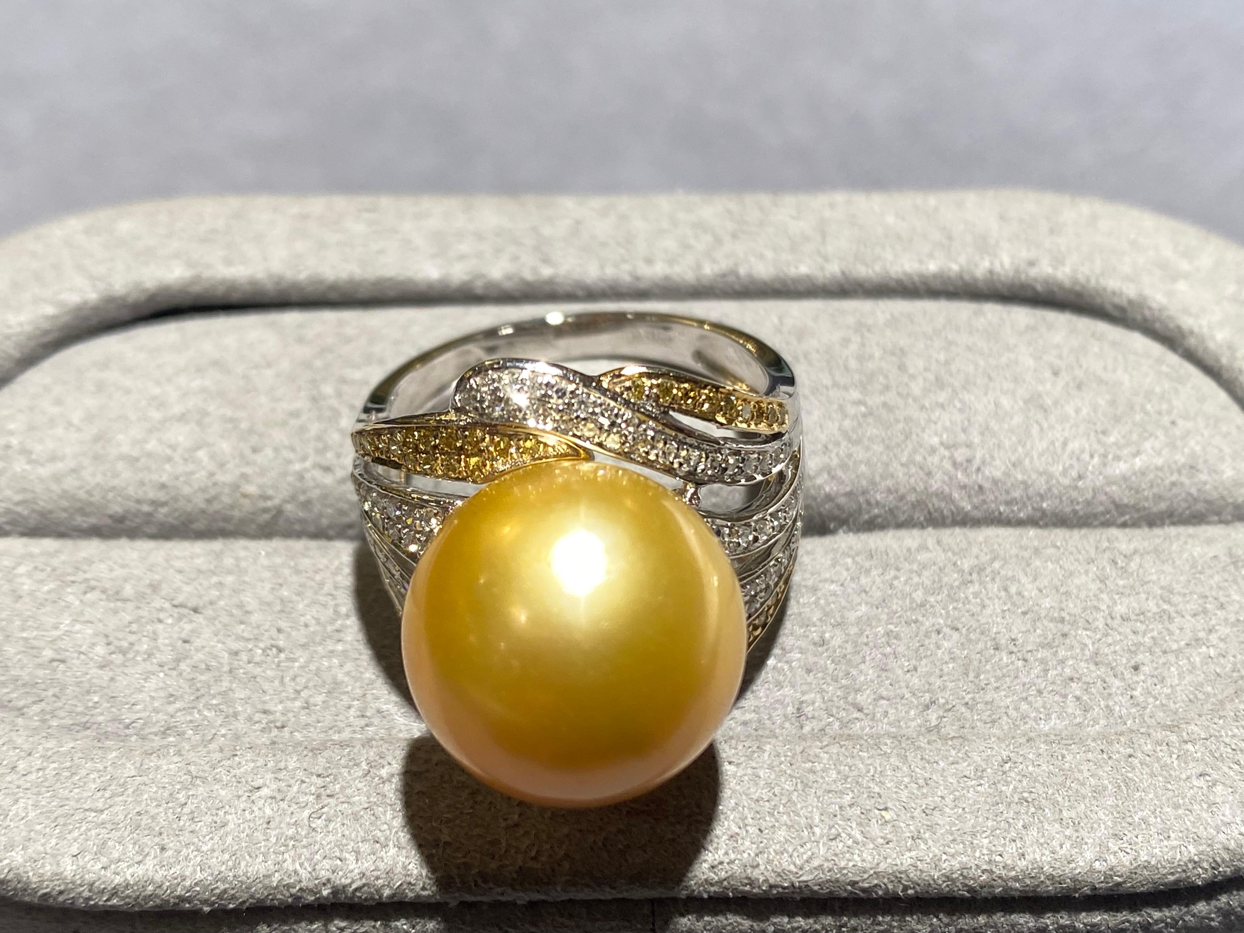 Contemporary Golden Colour South Sea Pearl and Diamond Ring in 18k White Gold For Sale
