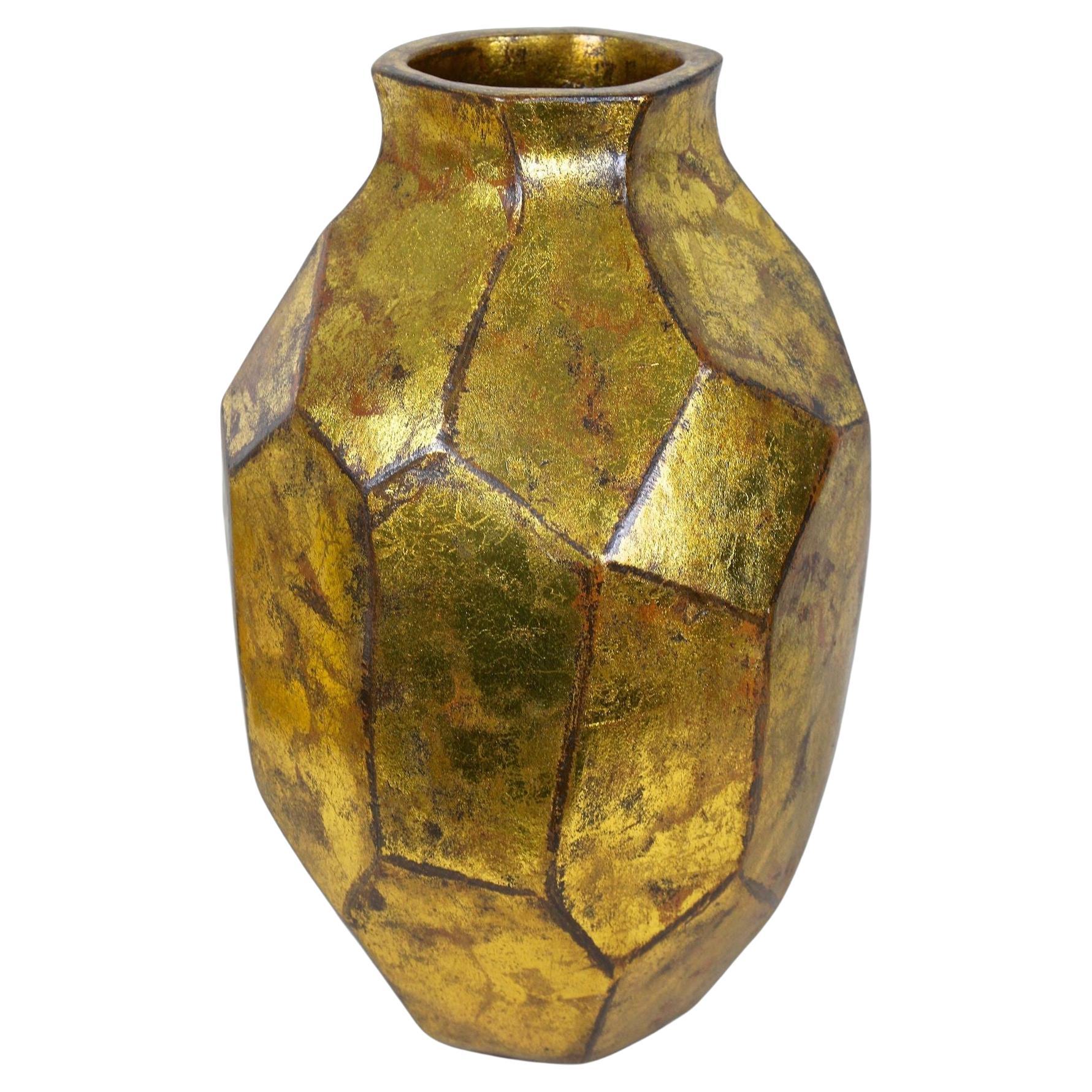 Vaso contemporaneo in ceramica dorata, stile organico moderno, novità 2024