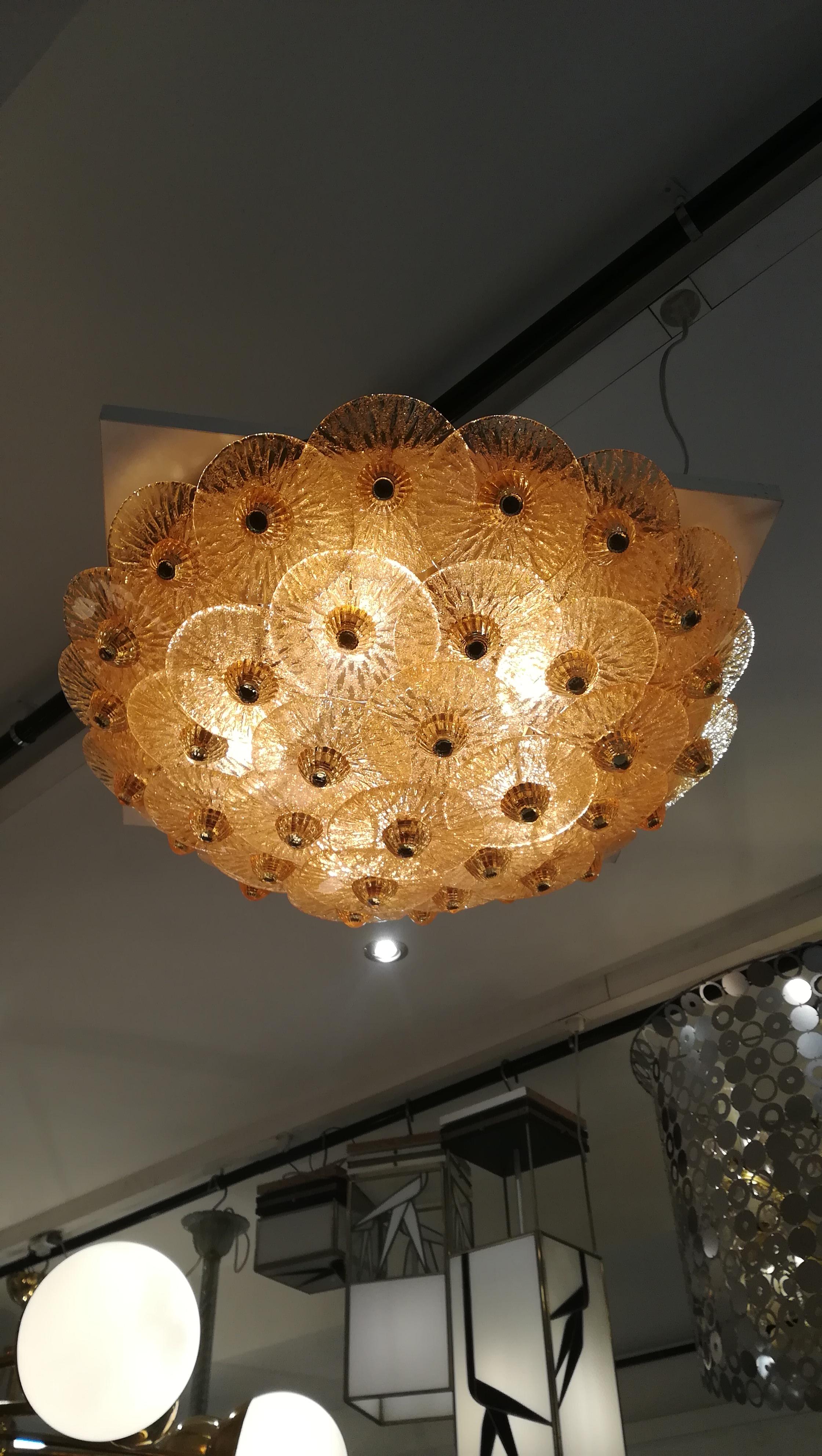 Golden crystal ceiling light.
5 bulbs.