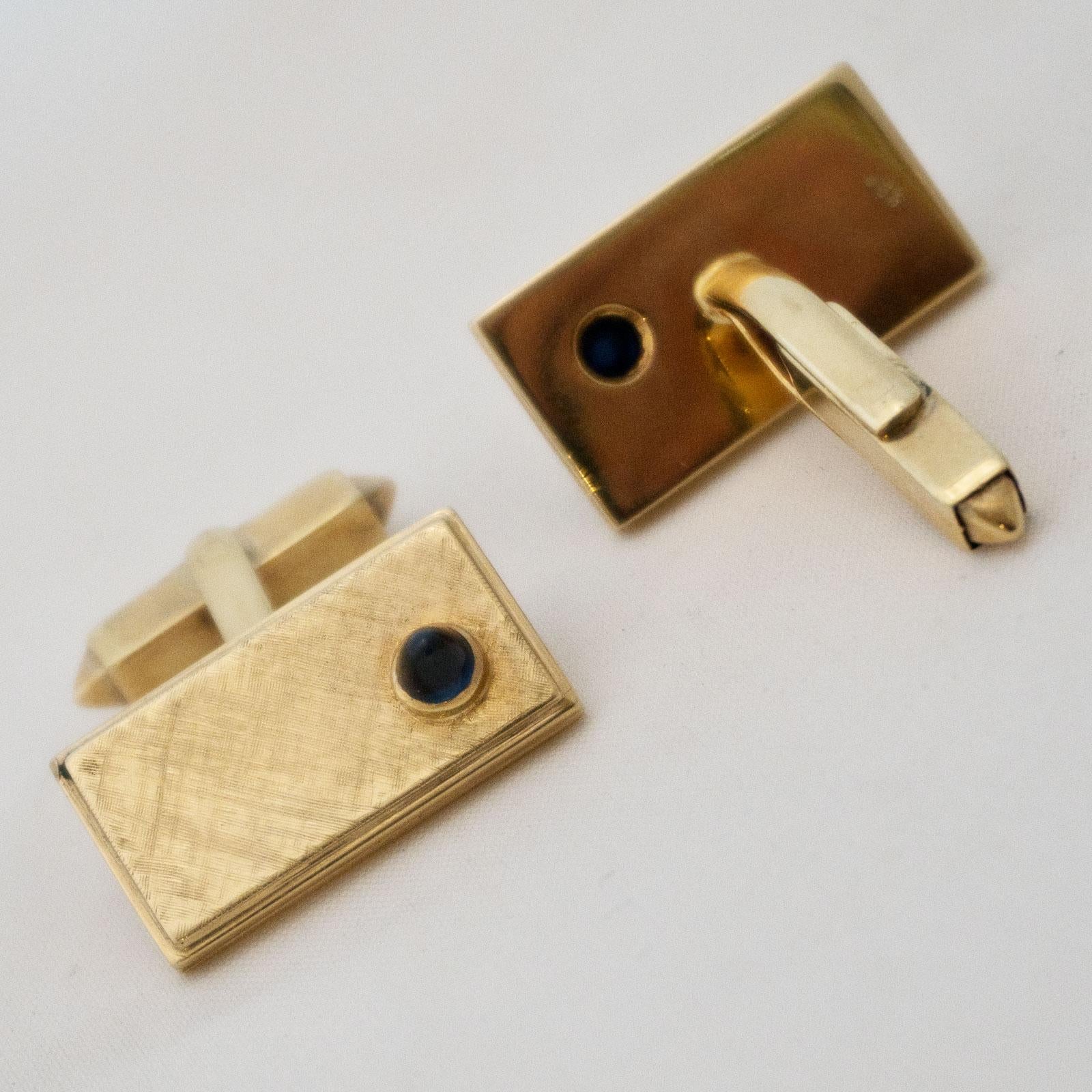Golden Cufflinks with Sapphire For Sale 2