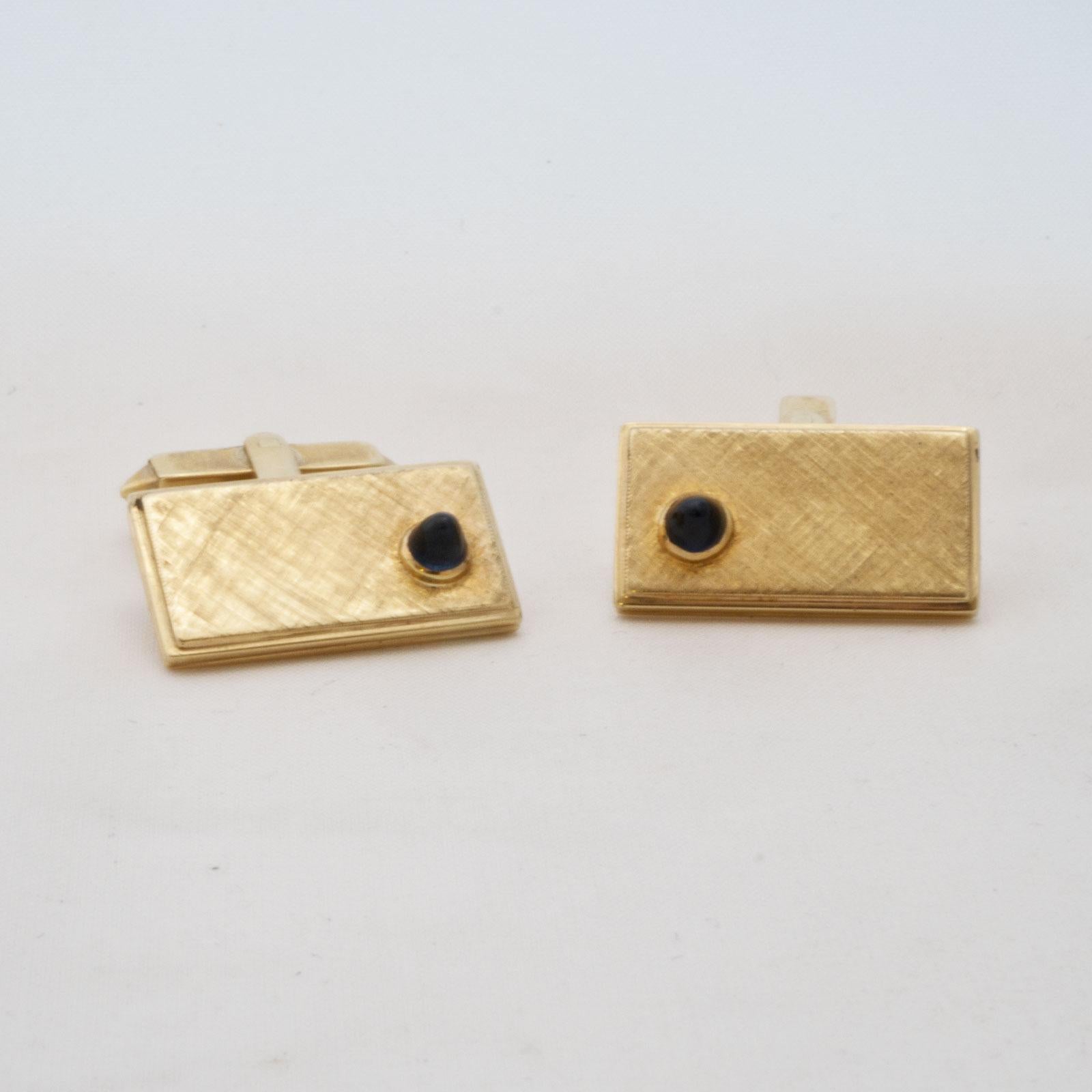 Golden Cufflinks with Sapphire For Sale 4