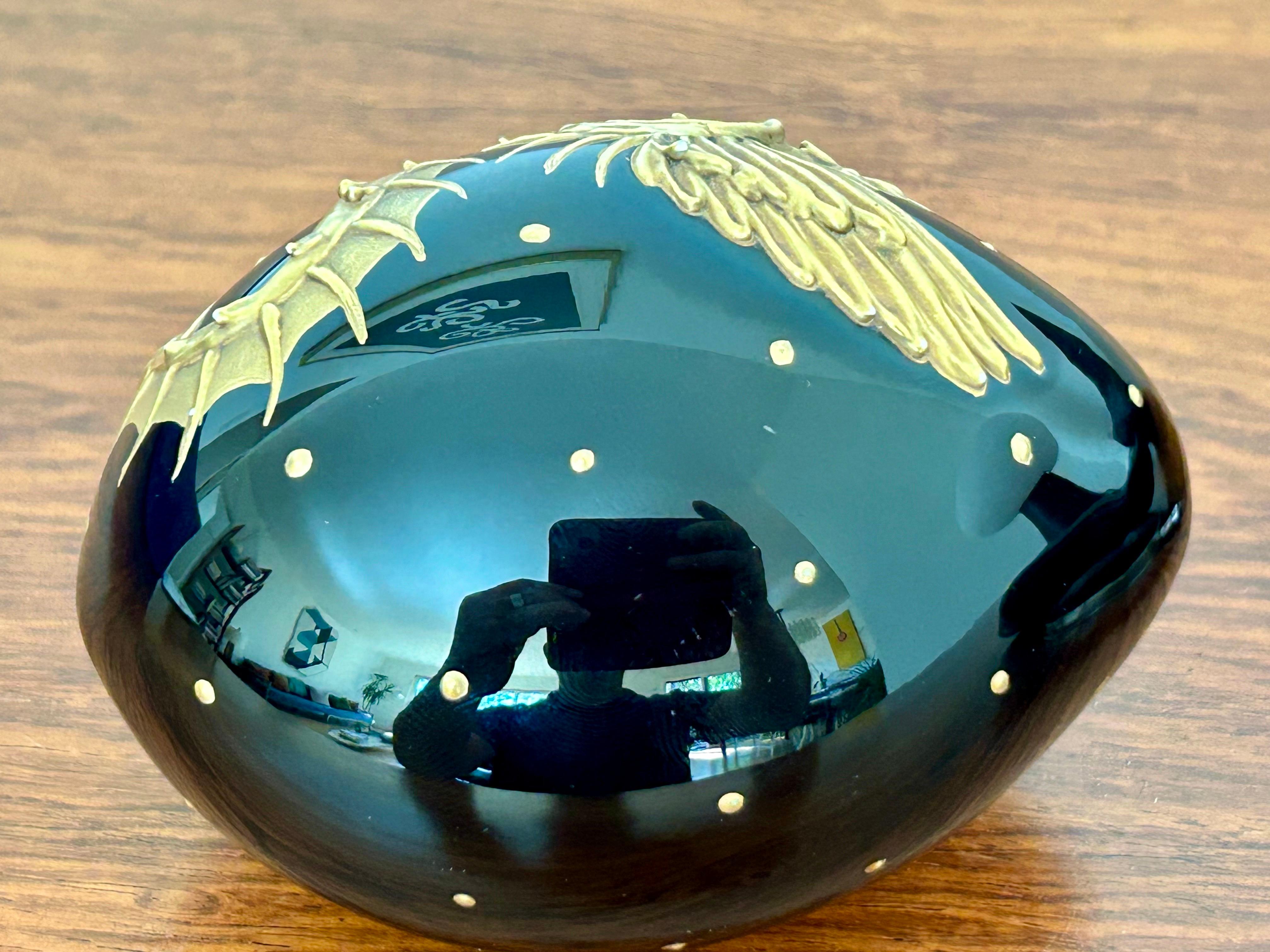 Faberge-Kunstobjekt mit goldenem Drachen und schwarzem Kristall  im Angebot 1