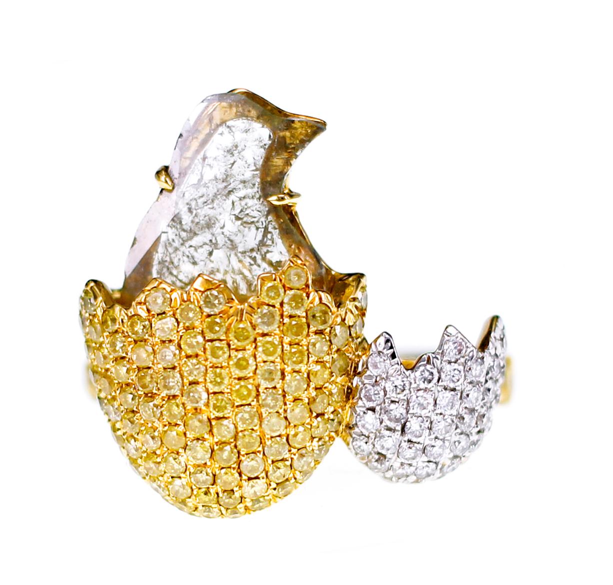 1.36 Carat Bird Shaped Slice Diamond with 1.14 carat of Intense Yellow Diamond and White Diamond,