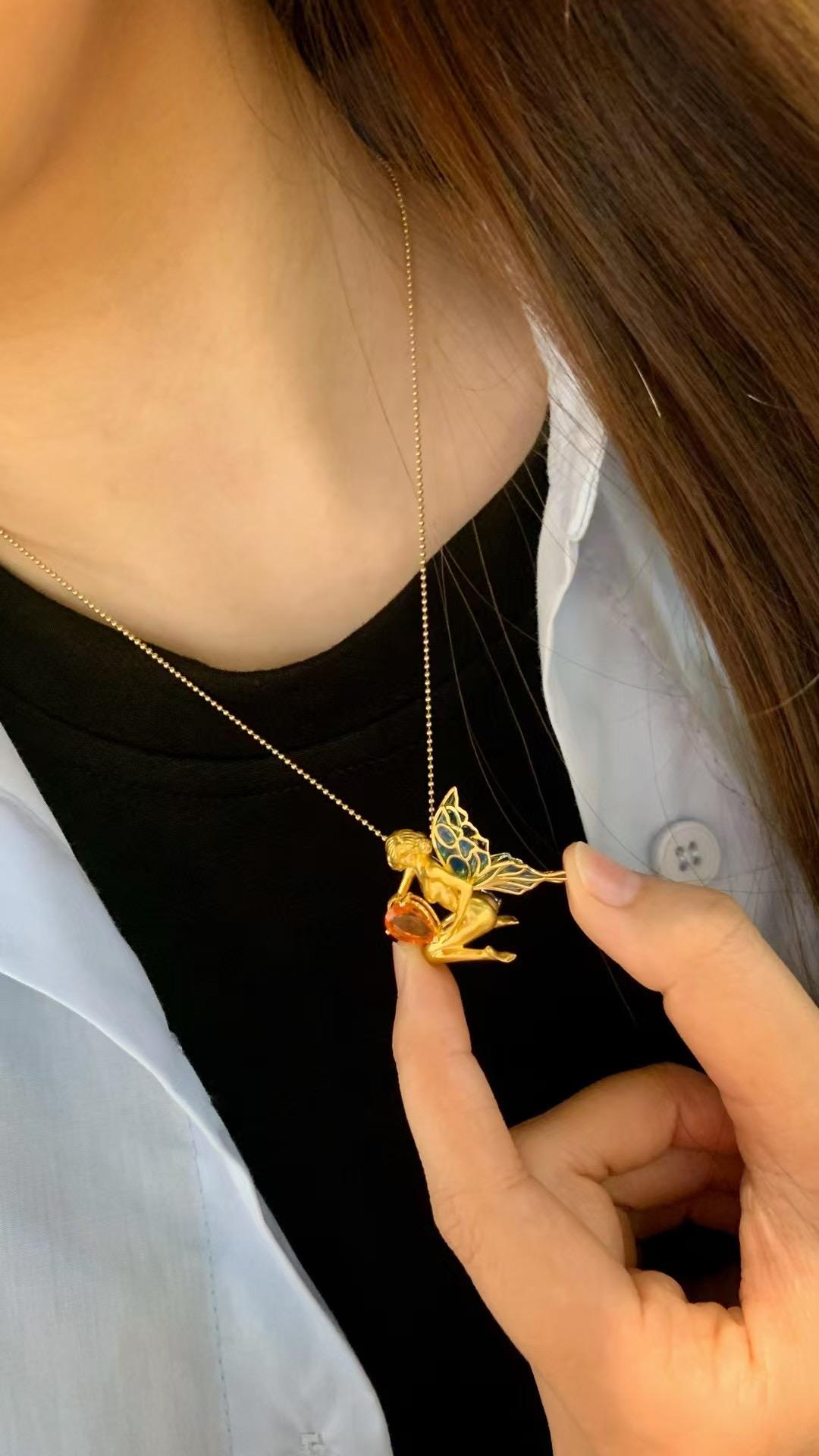 'Golden Fairy' Collection 18K Gold Brooch/Pendant For Sale 1