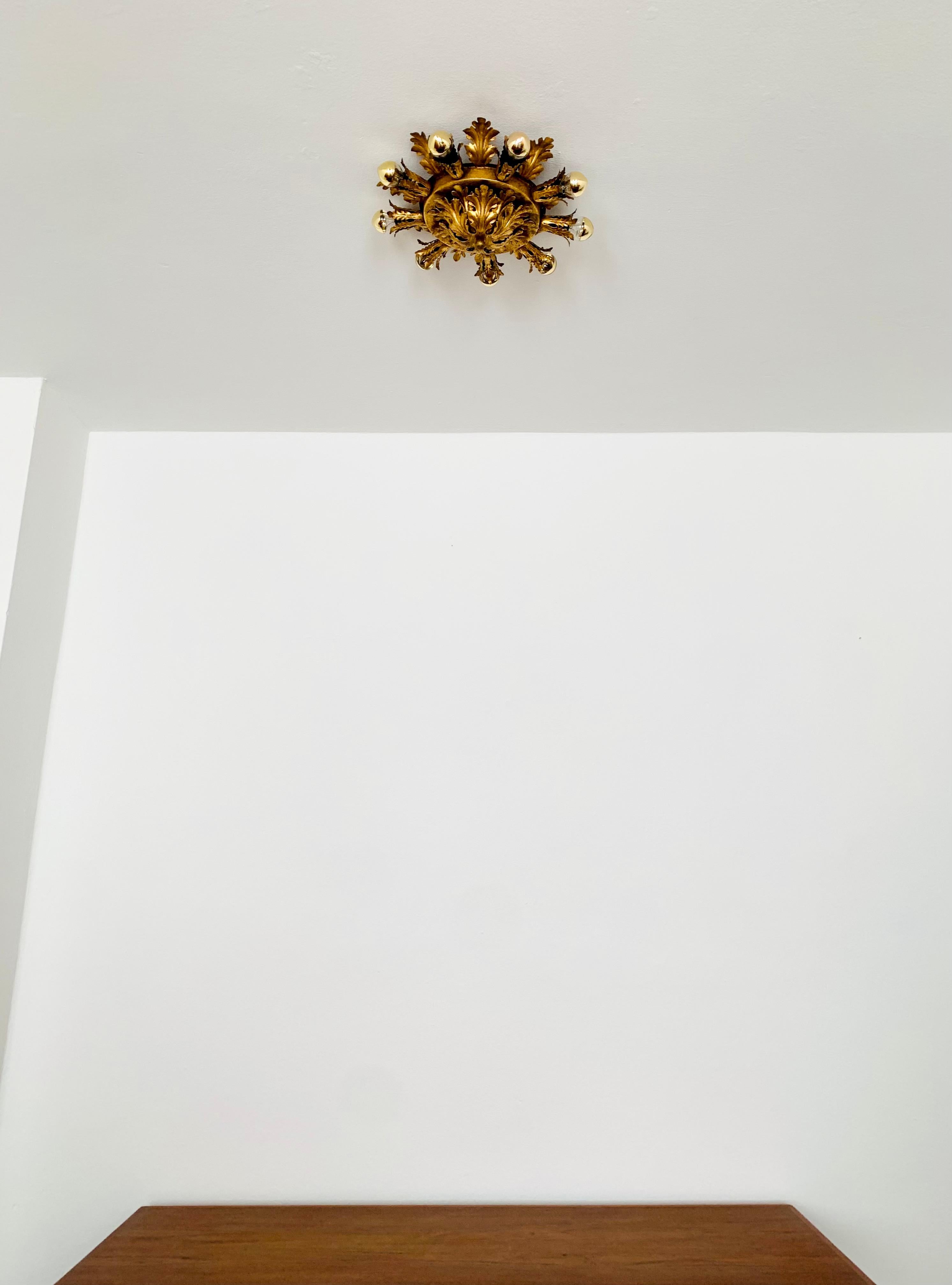 Golden Floral Metall Flush Light im Zustand „Gut“ im Angebot in München, DE