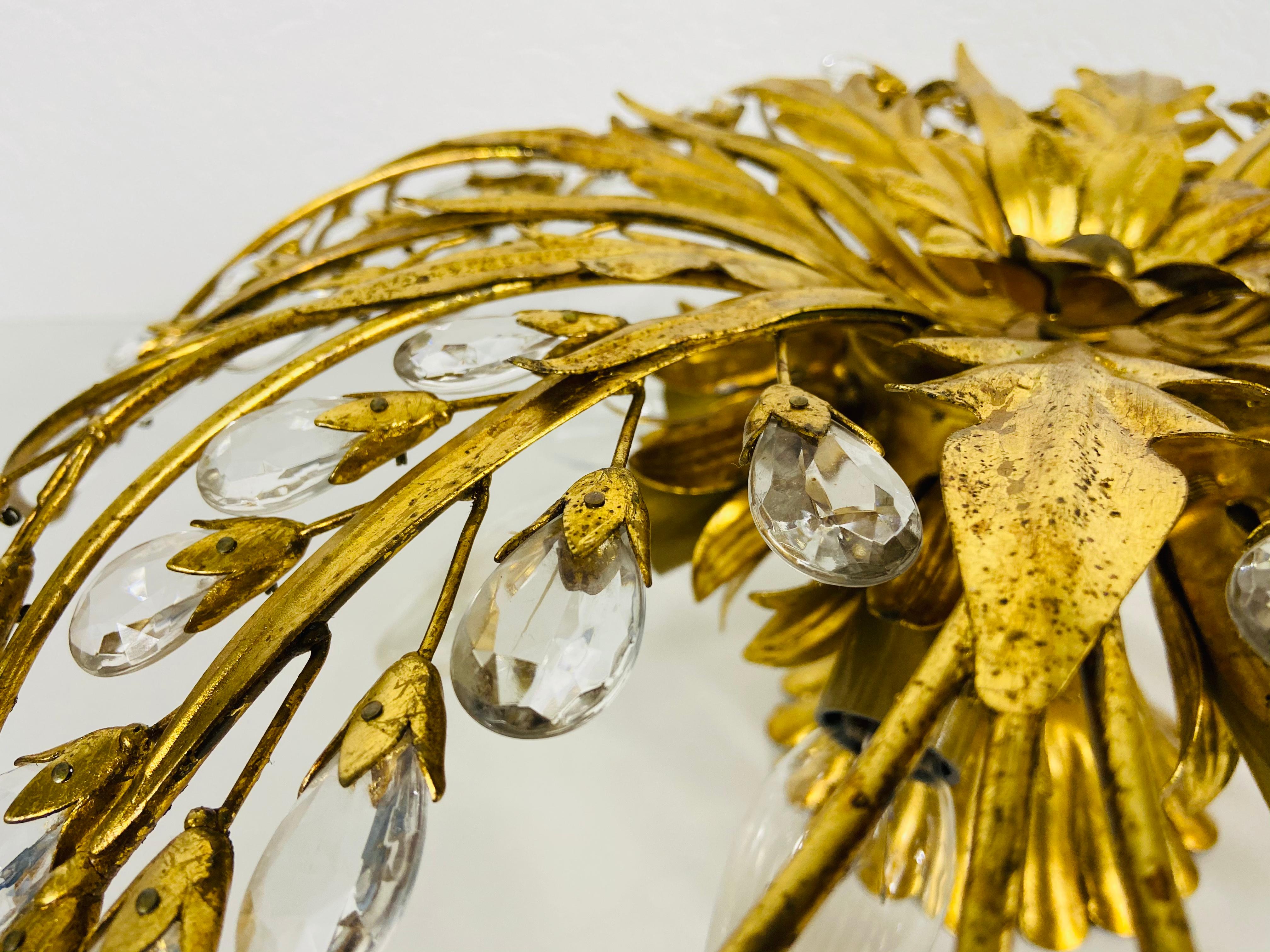 Golden Florentine Flower Shape Flushmount Attributed to Banci Firenze, 1950s In Good Condition In Hagenbach, DE