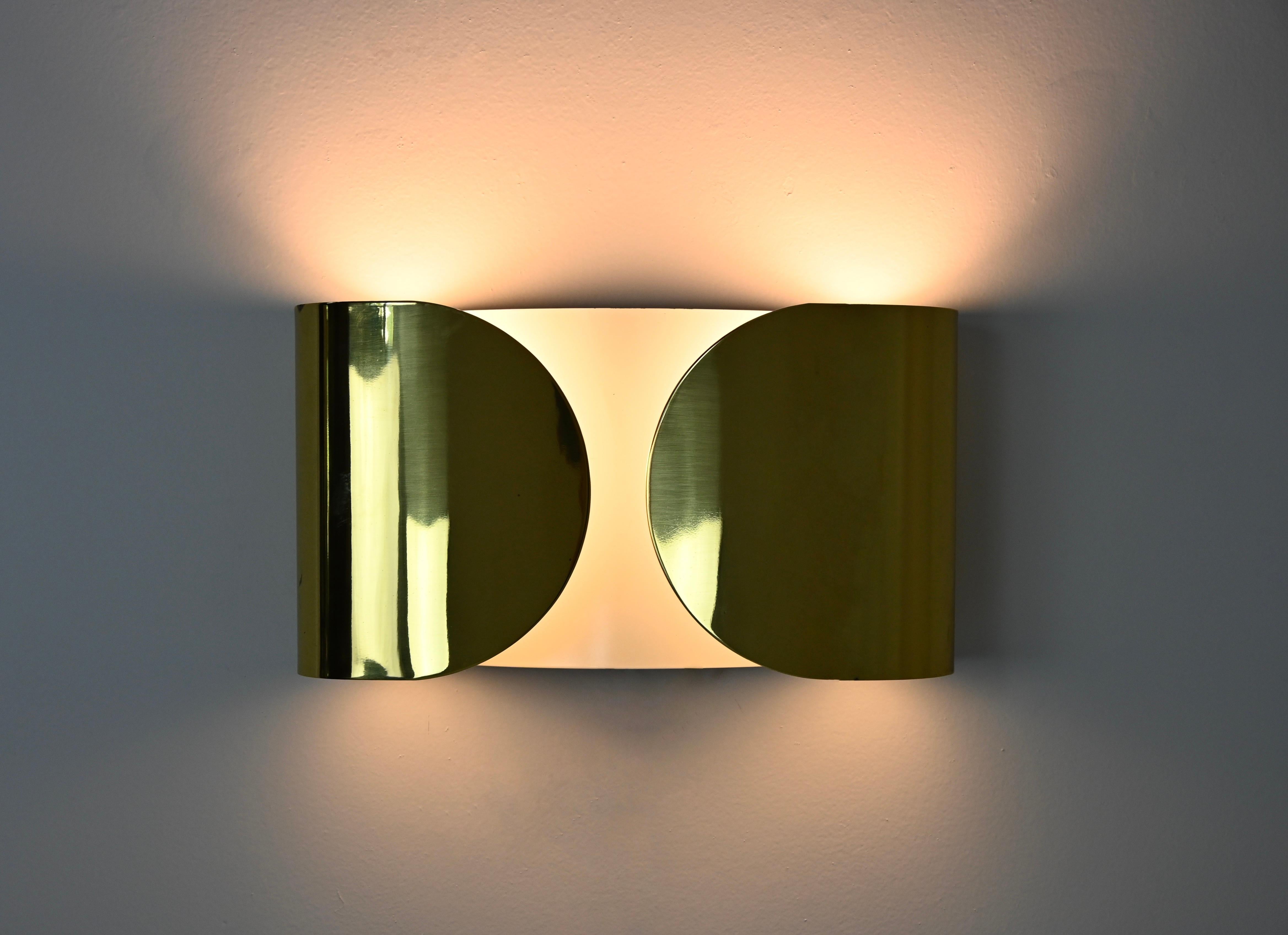 Mid-Century Modern Golden Foglio Wall lamp by Tobia & Afra Scarpa for Flos, 1960s For Sale
