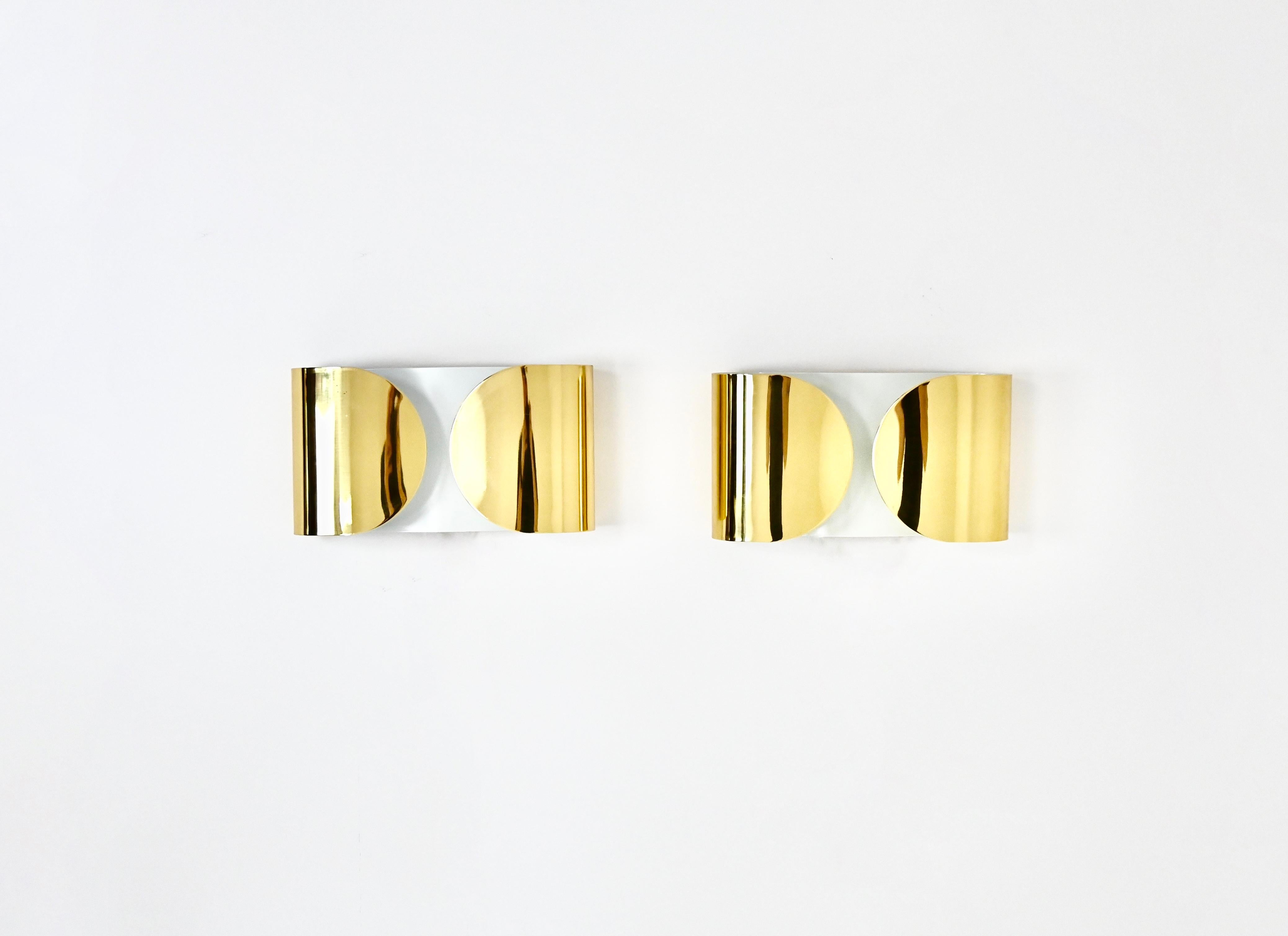 italien Golden Foglio Wall lamps by Tobia & Afra Scarpa for Flos, 1960s, set of 2 en vente