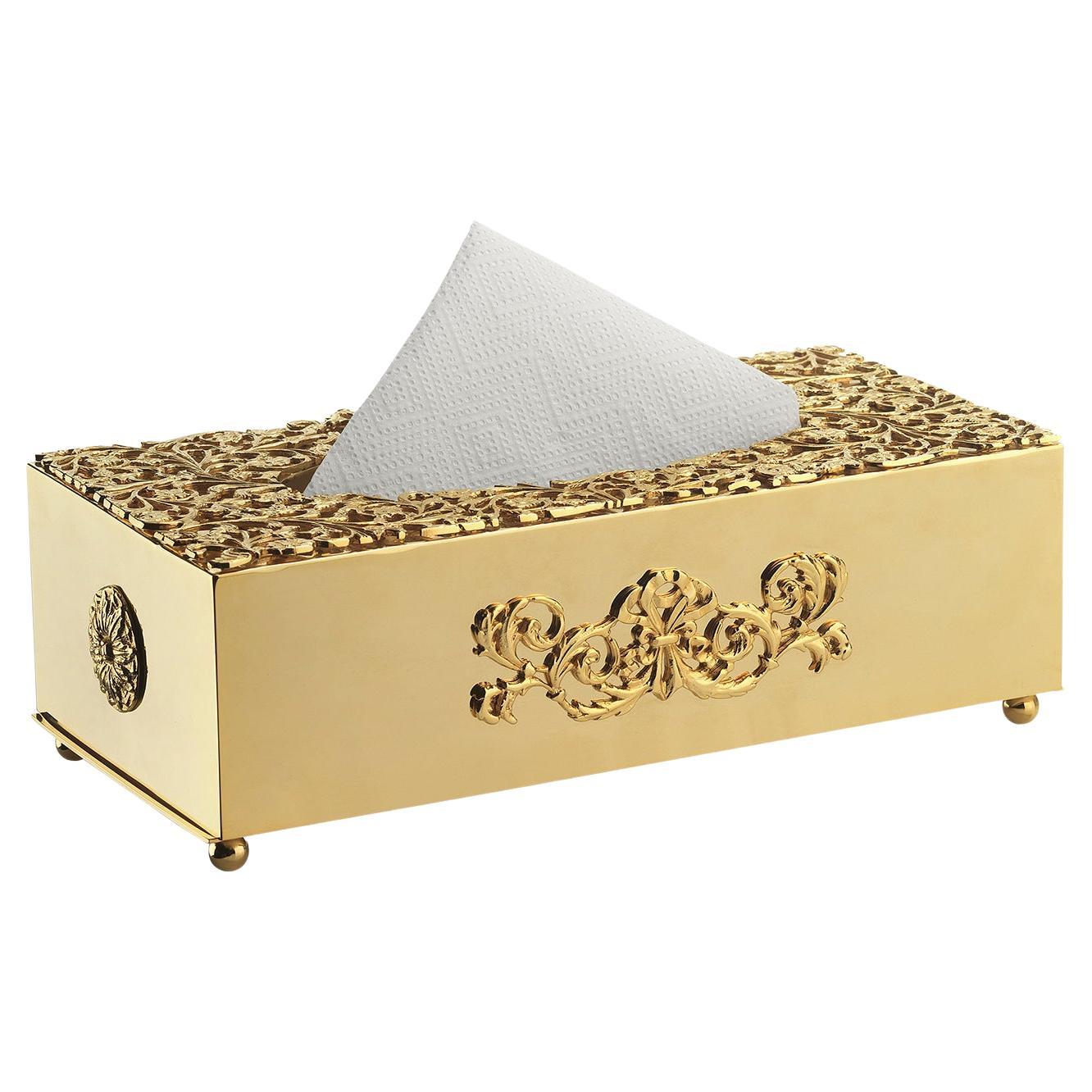 Golden Footed Tissue Box mit klassischen Ornamenten im Angebot
