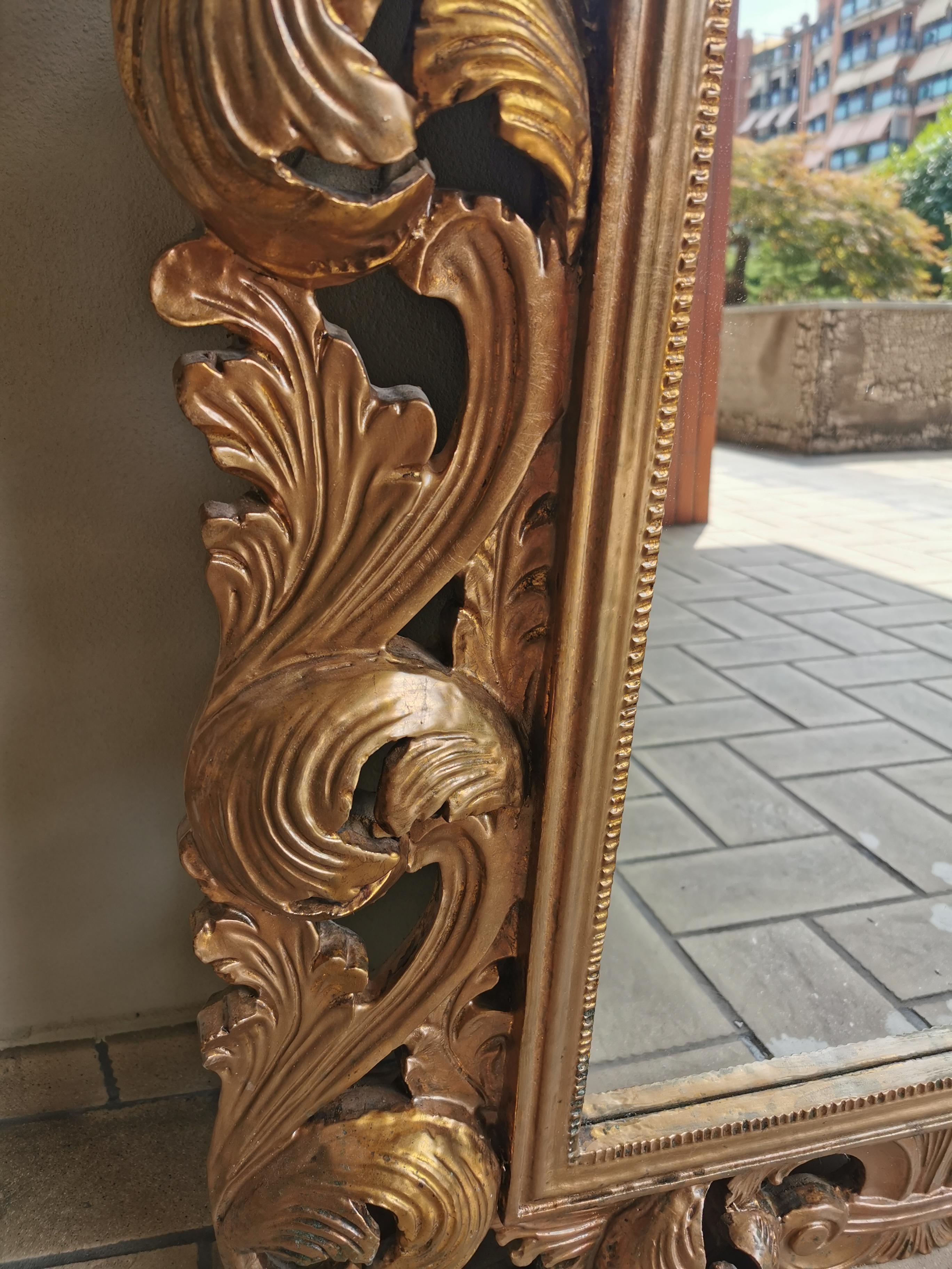 Early 20th Century Golden Framed Hand Crafted Wood Gilded Wall Mirror Early XX. Century Italy