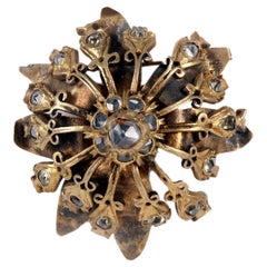 Antique Golden gilt metal brooch with rose cut diamonds, India end of 19th century.