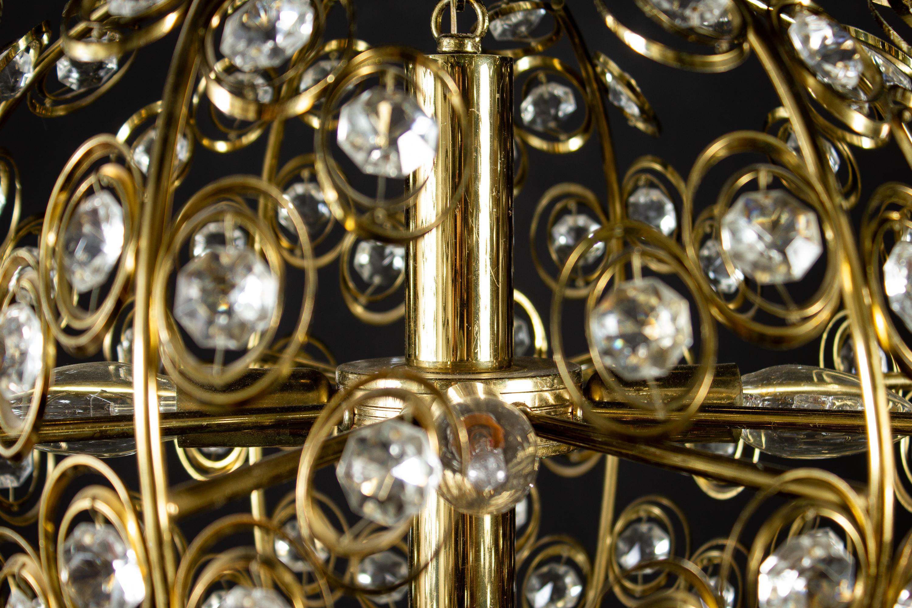 Golden Globe and Diamond Crystal Midcentury Chandelier by Gaetano Sciolari, 1960 For Sale 2