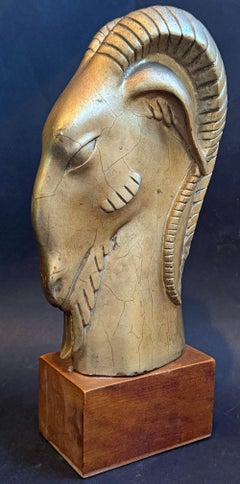 "Goldene Ziege", fabelhafte, stilisierte Art-Déco-Skulptur eines Ziegenkopfes, Goldausführung